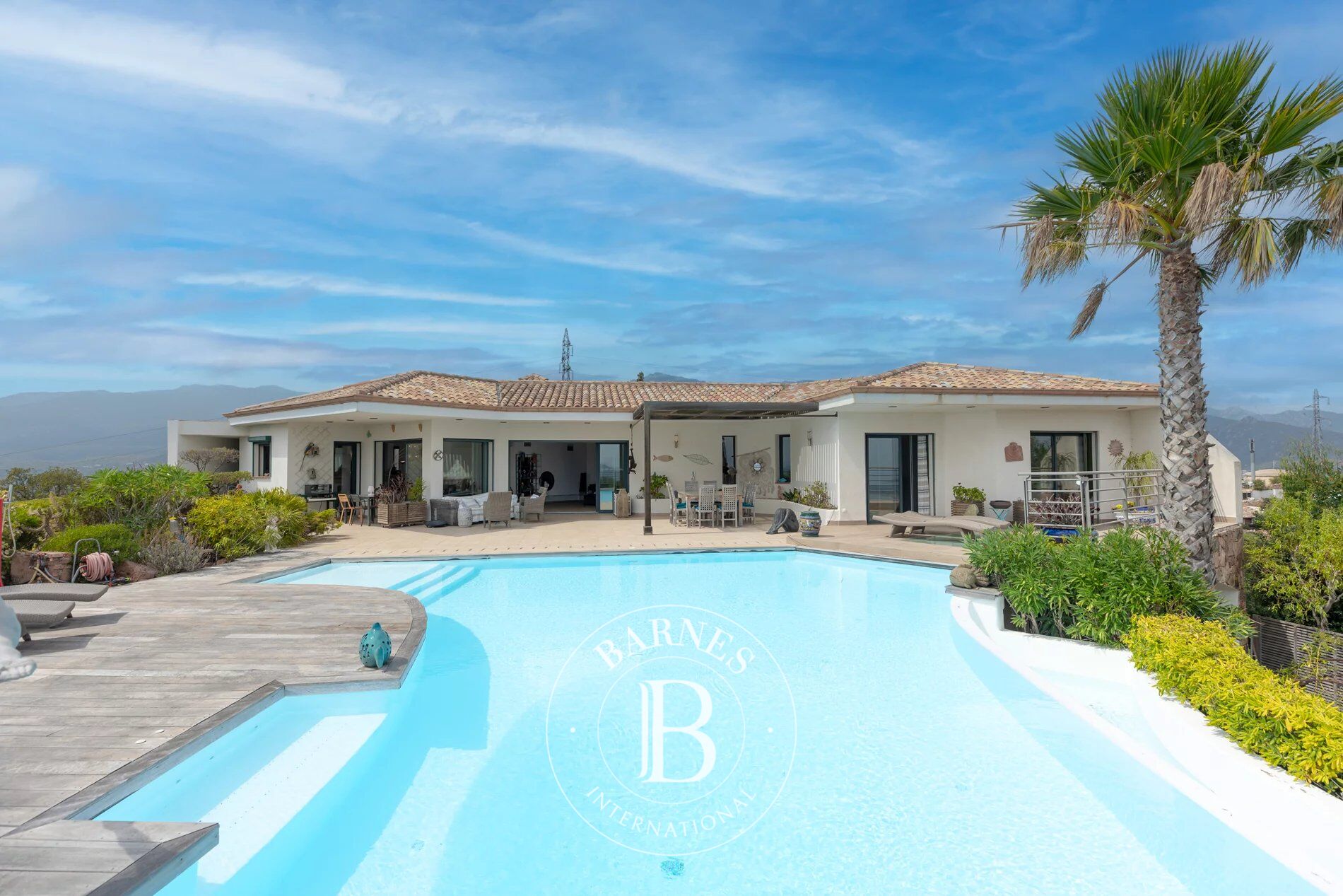 Porto-Vecchio, 6 Bedrooms, Swimming pool, Panoramic sea view, Close to the beach - picture 2