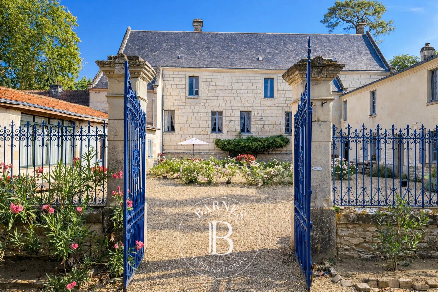 Schloß Chinon - picture 2