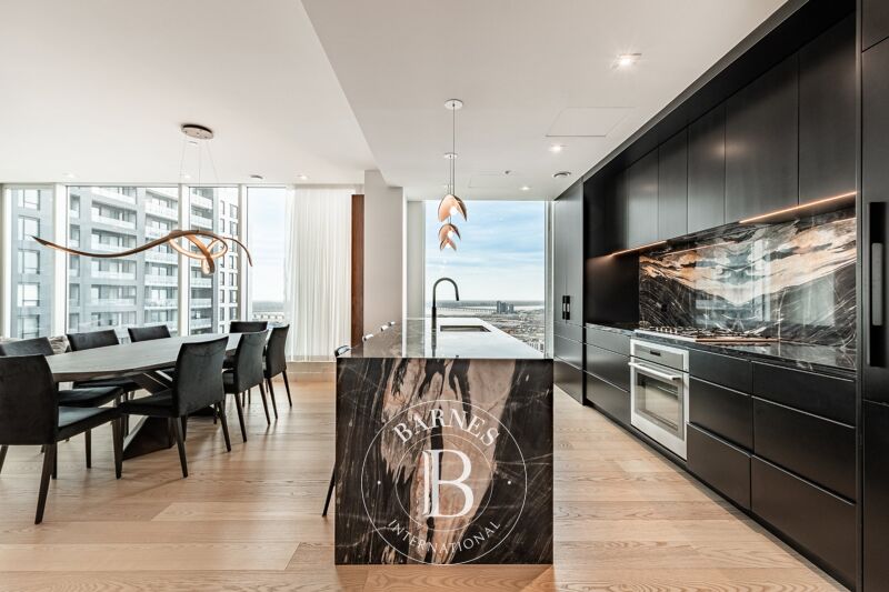 For Sale Apartment | Montréal (Ville-Marie) - picture 3