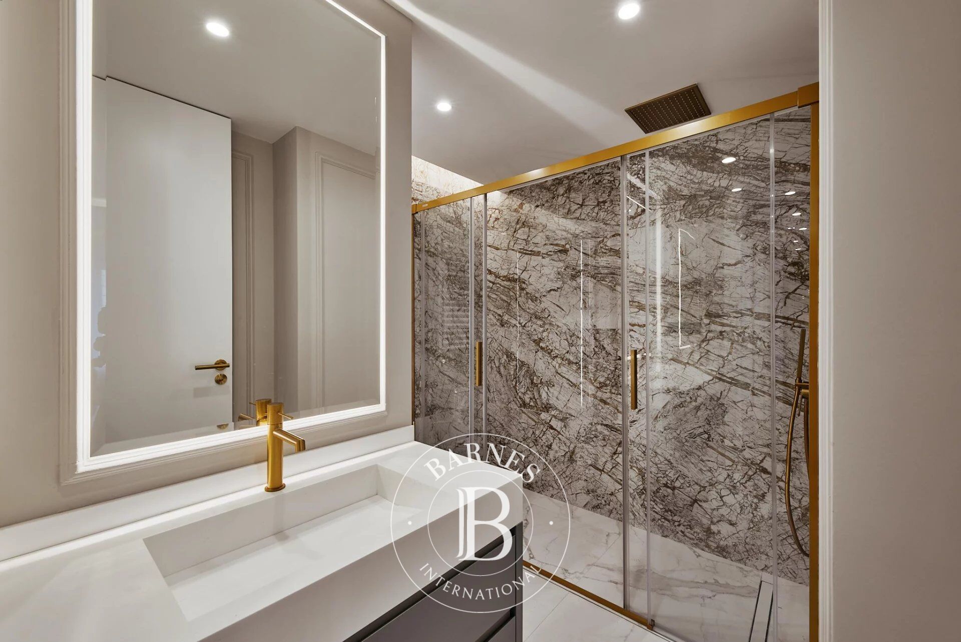 Daire Madrid - picture 13