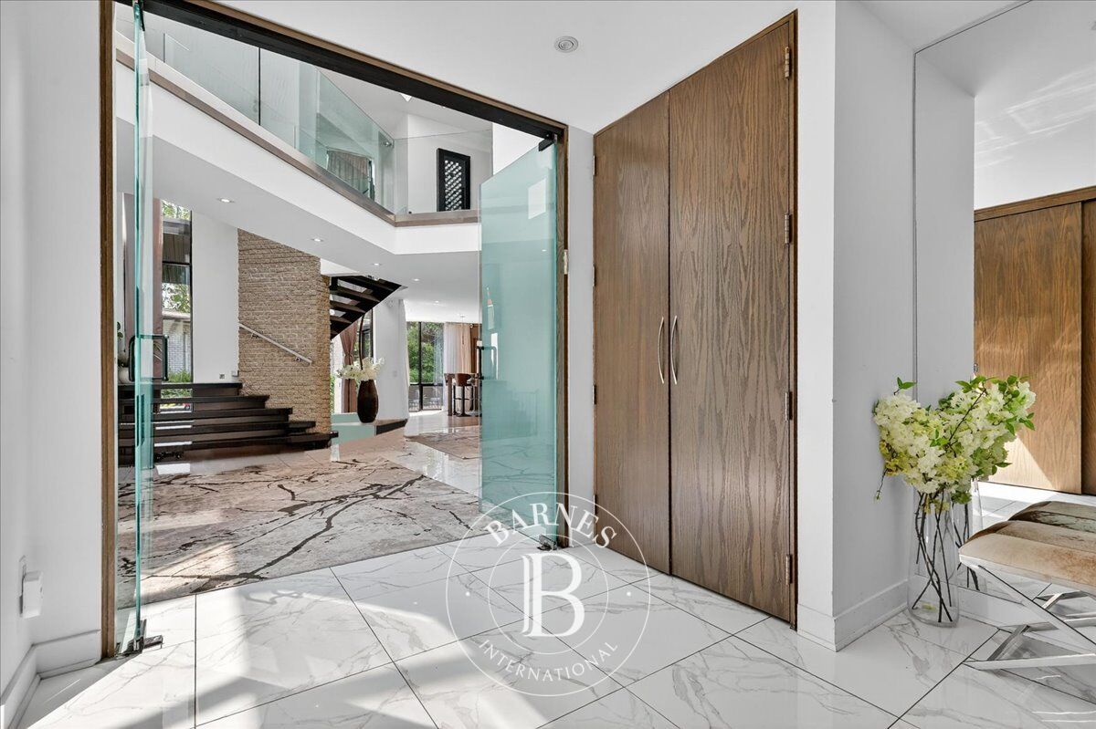 Ev Hampstead - picture 4