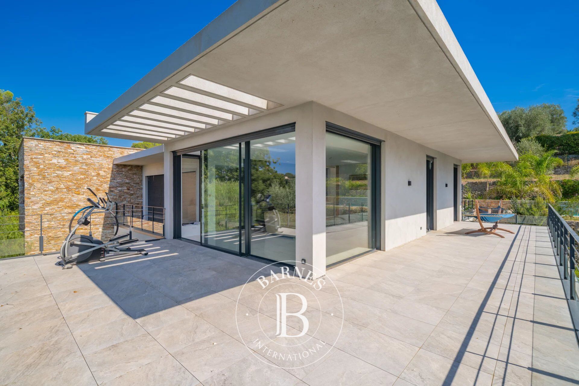 Ev Mougins - picture 21