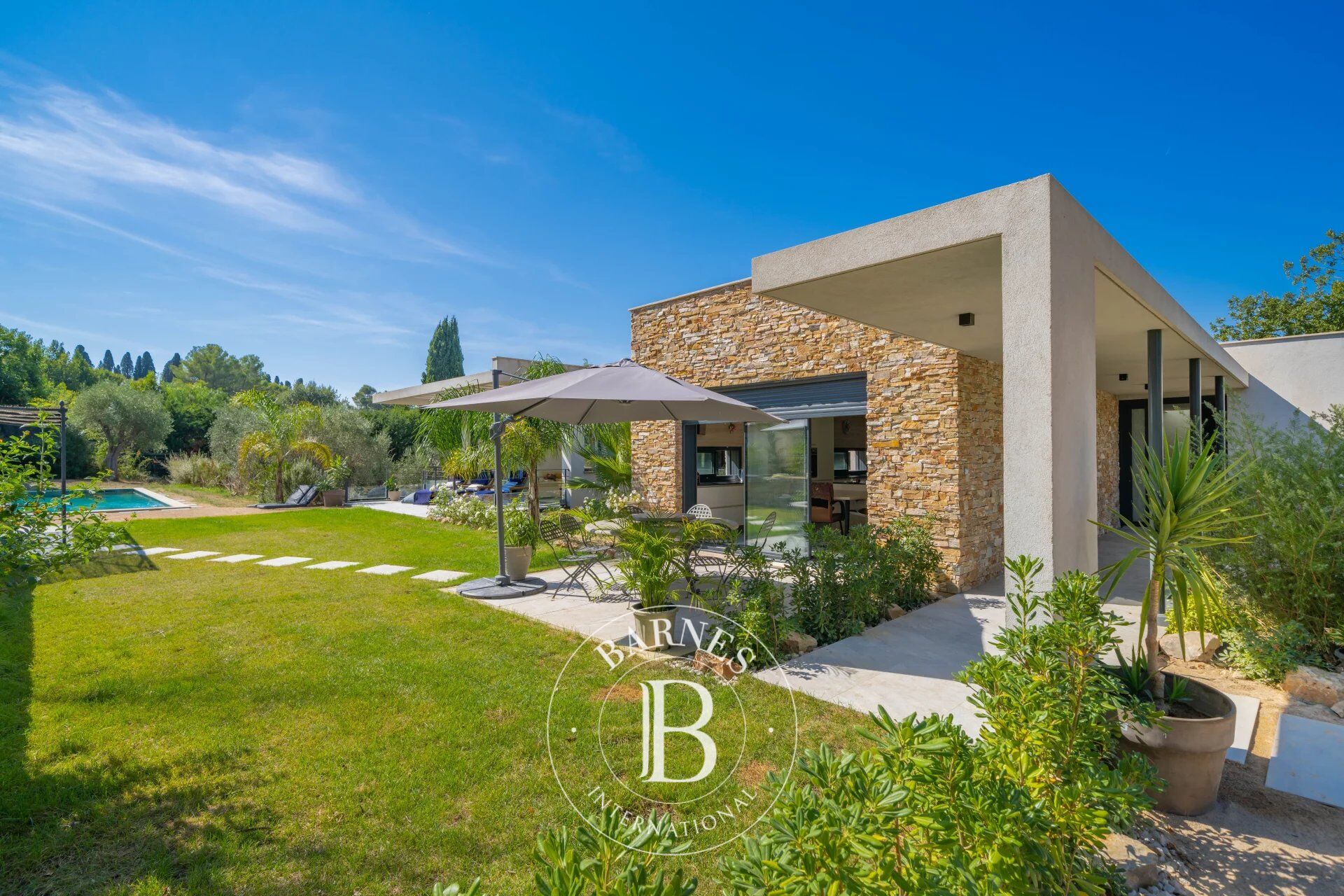 Ev Mougins - picture 22