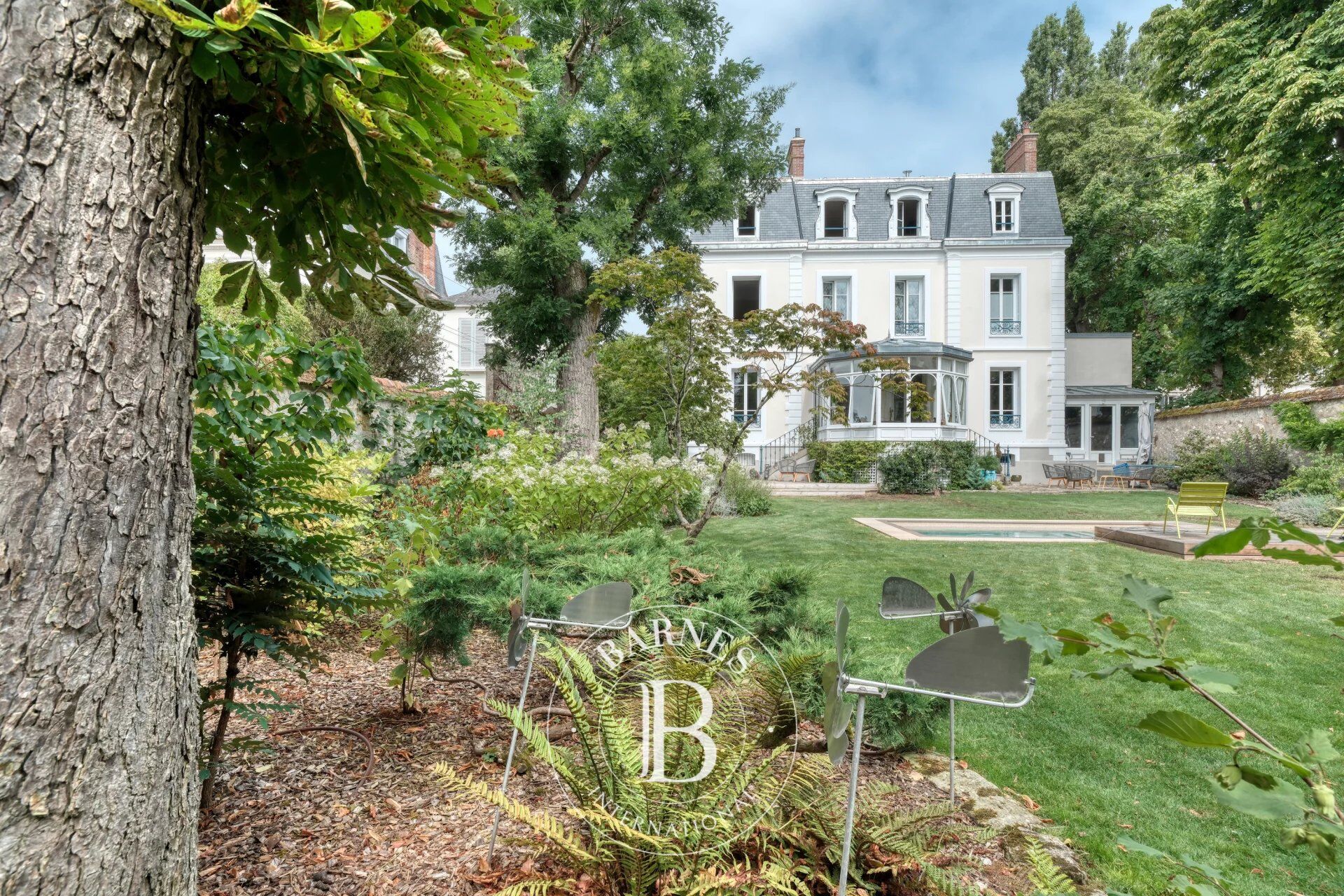 Fontainebleau Hyper centre - Hôtel particulier 430 m² - entièrement rénové - picture 1