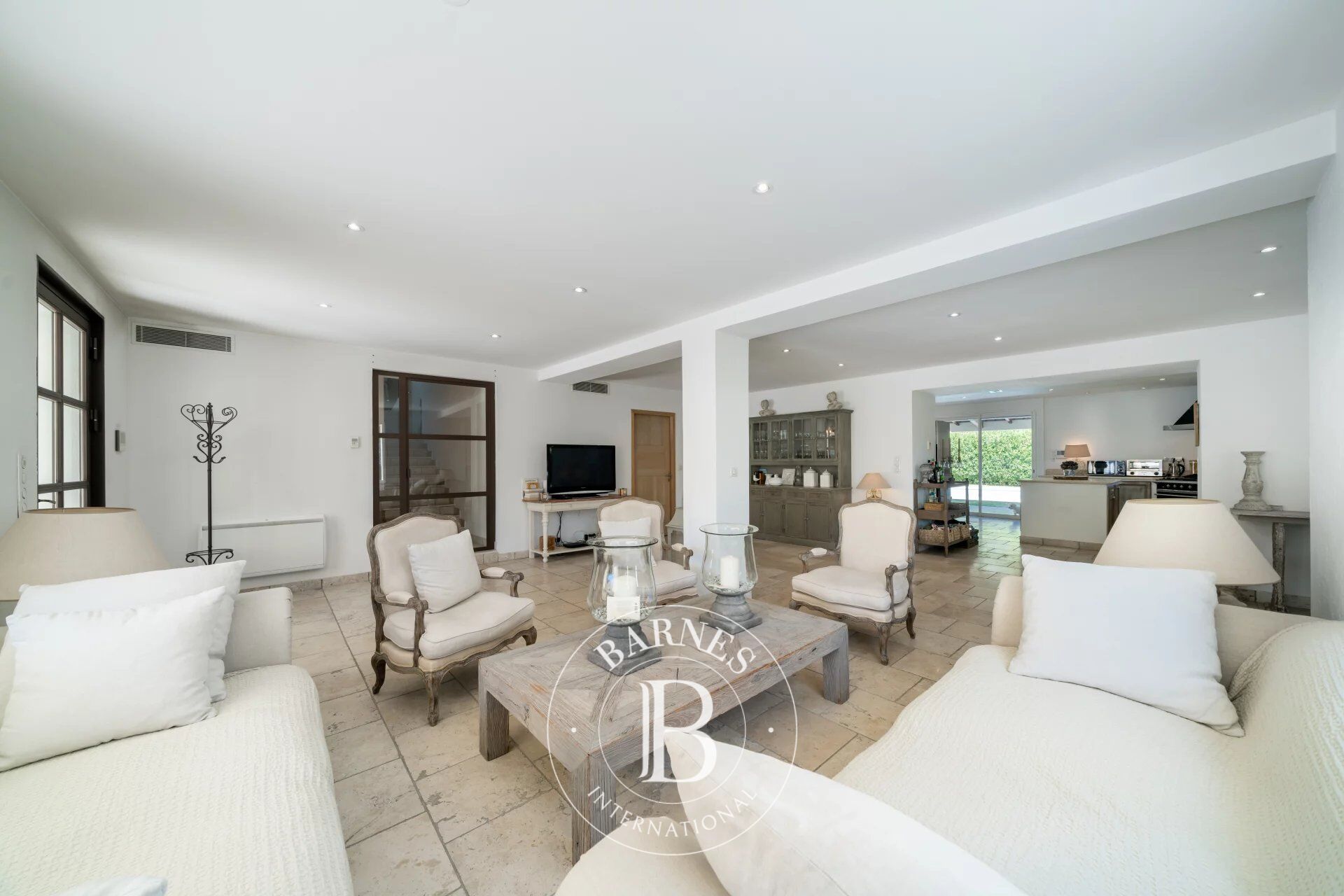 Ev Mougins - picture 9