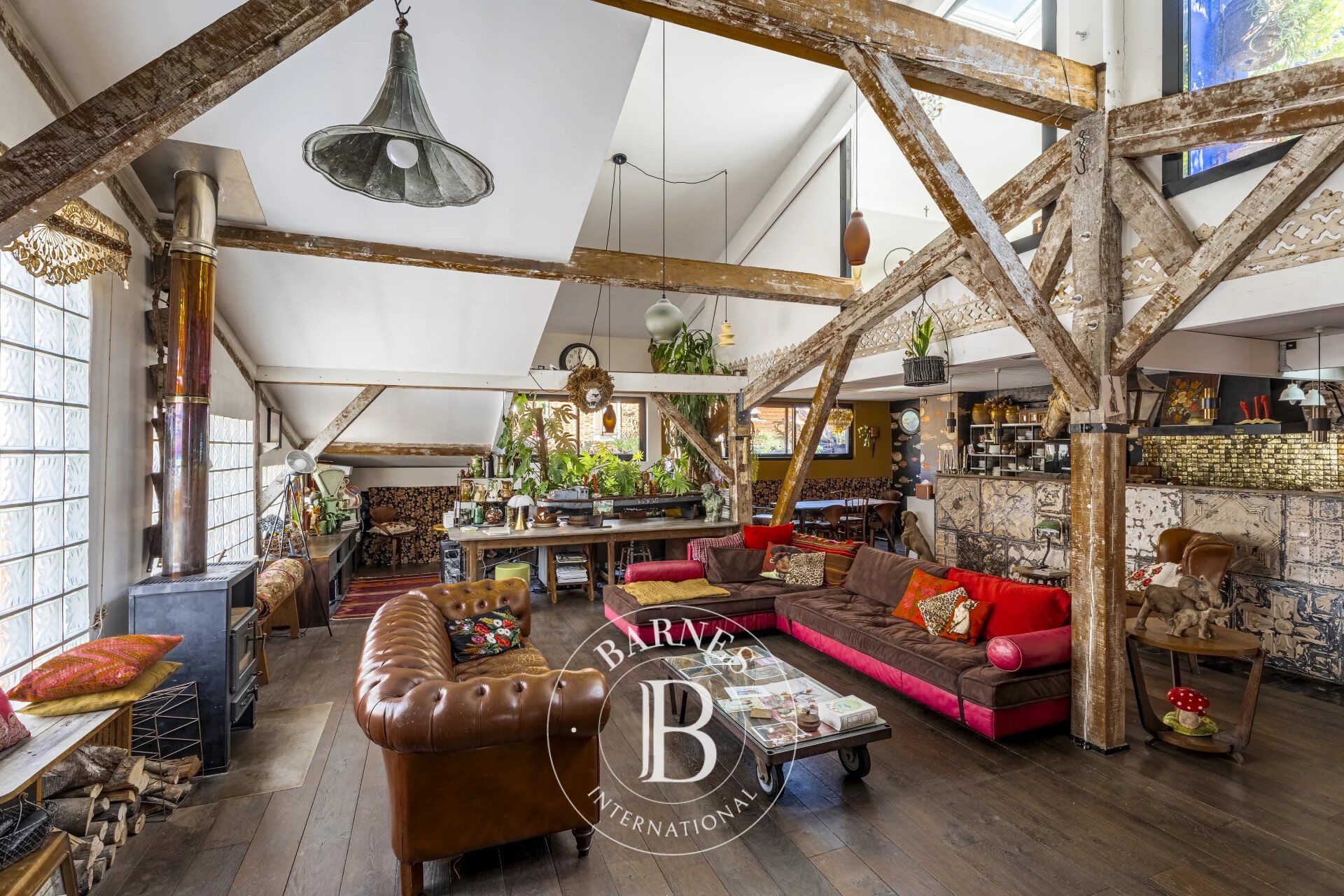 JOURDAIN - Loft with rare proportions - Top floor - Terrace - picture 2