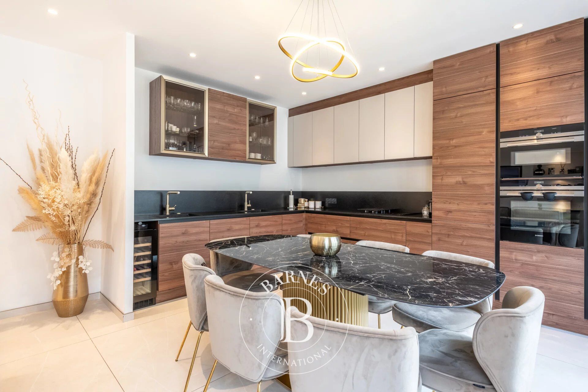 Lyon 6 - Appartement de 83,93 m² - 3 chambres - 1 balcon - 1 place de parking - picture 1