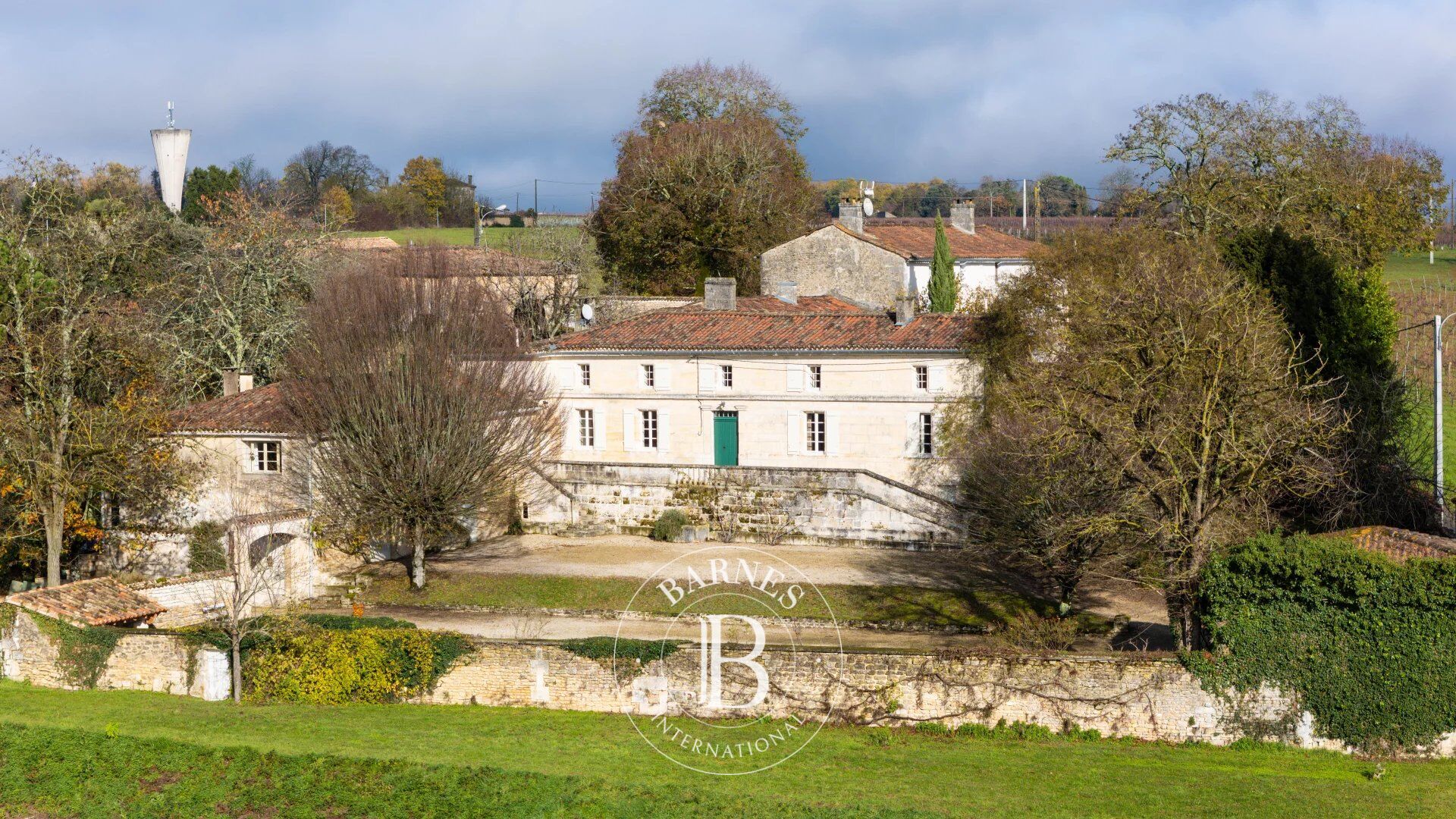 Property Moulidars - picture 1