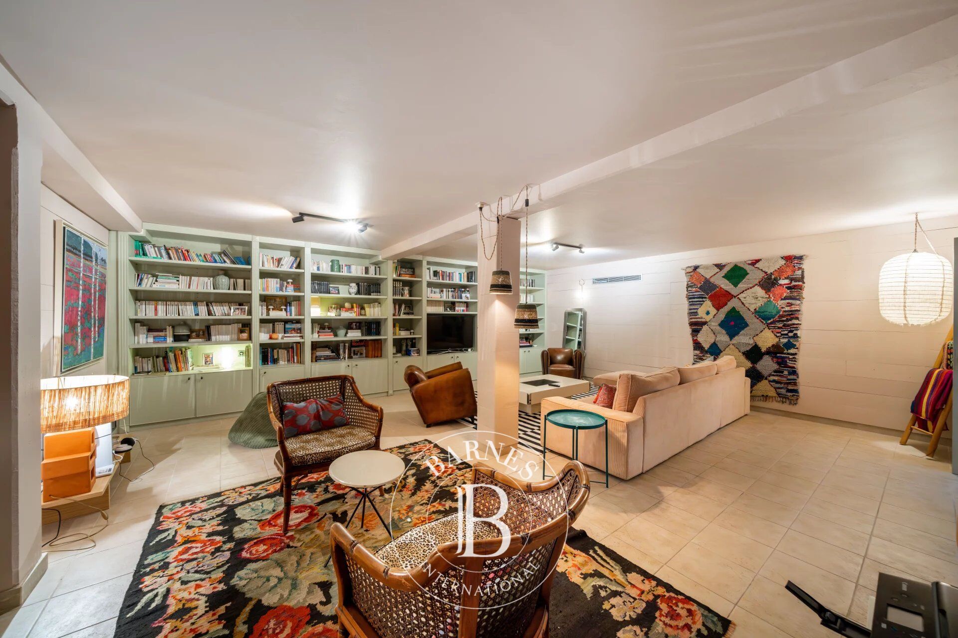 Ev Mougins - picture 12