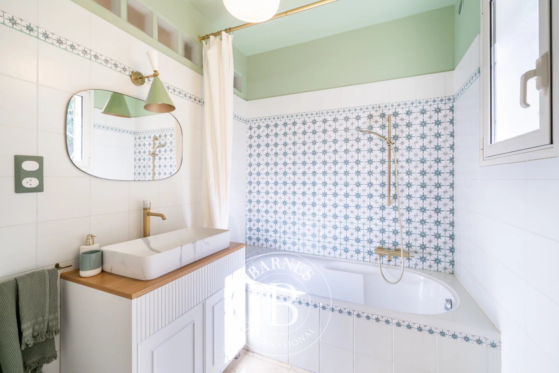 Ev Mougins - picture 10