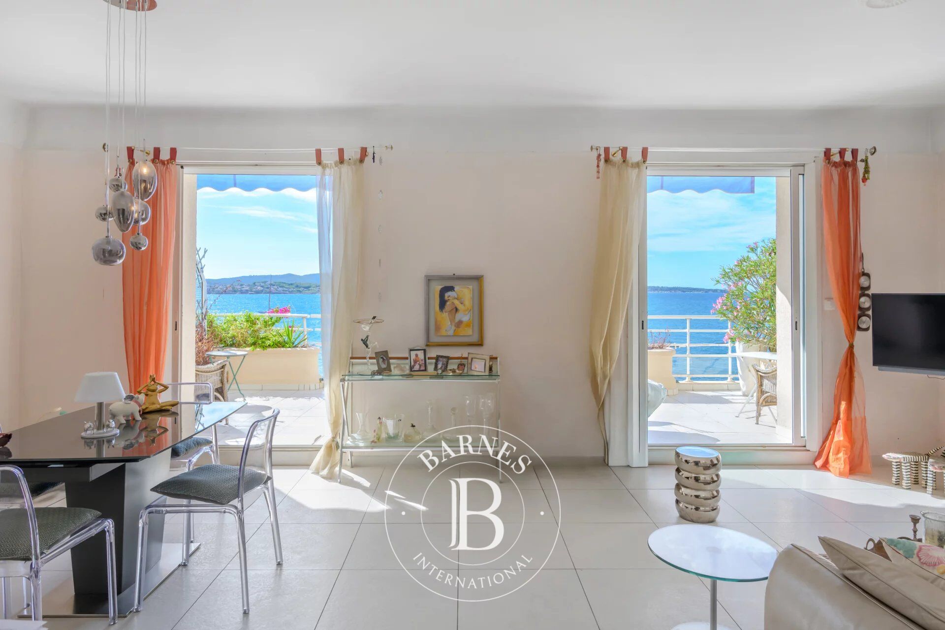 For sale - Sanary - Corniche des Baux - 1-bedroom apartment with sea view - picture 3