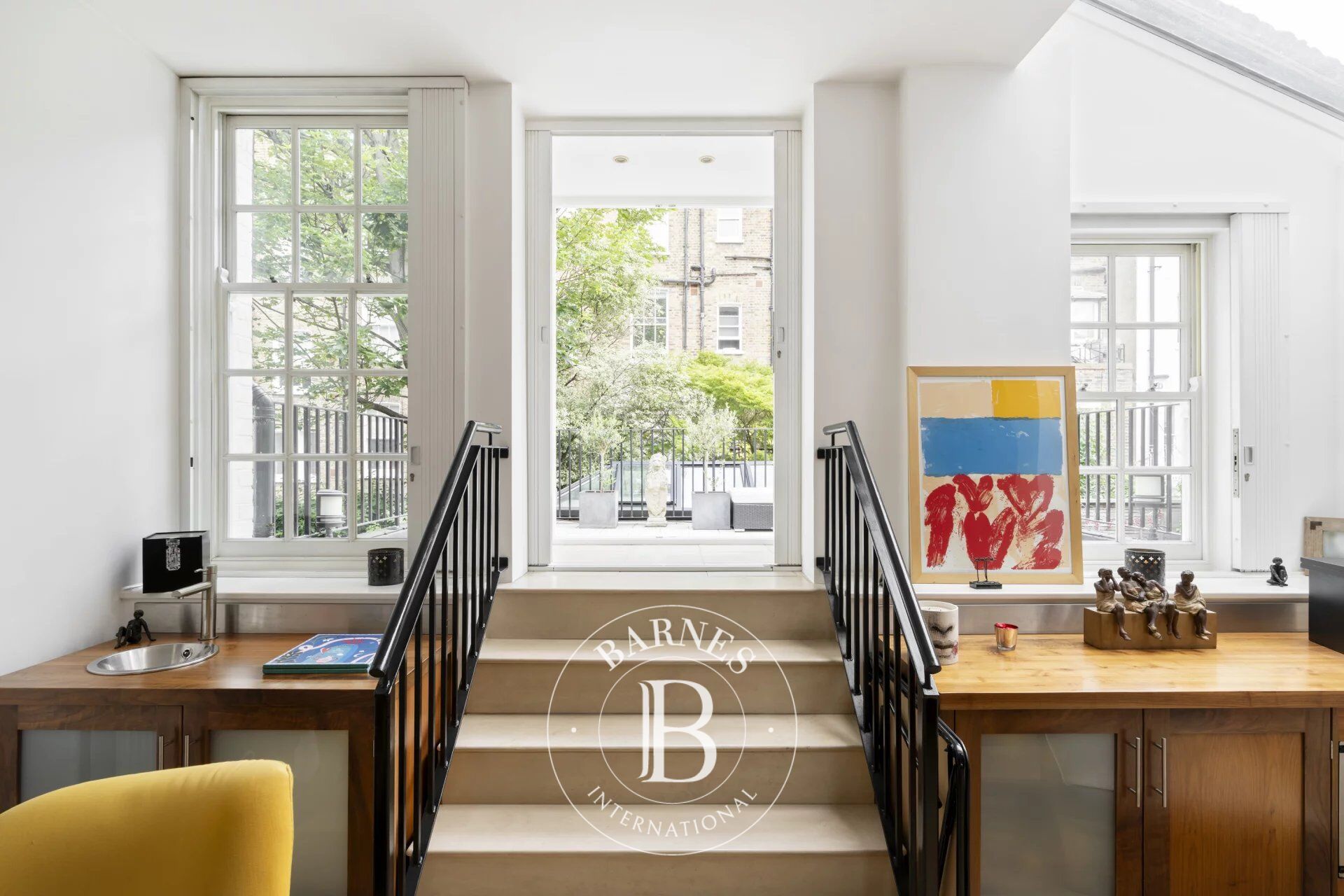 Ev London - picture 5