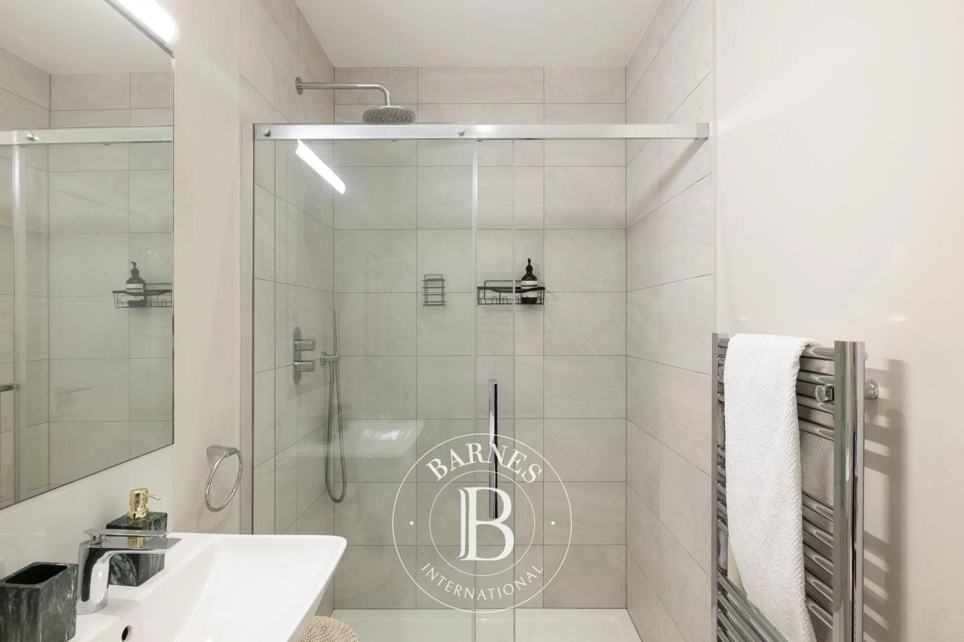 Daire London - picture 13