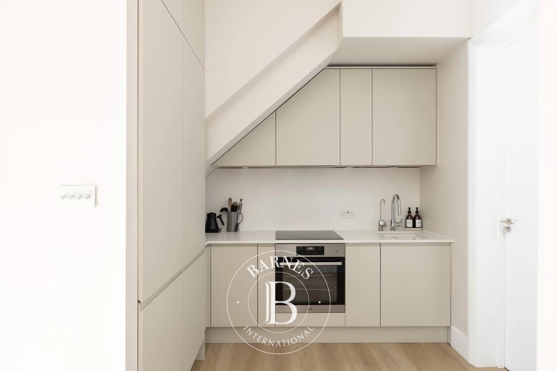 Daire London - picture 8