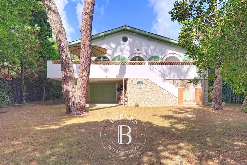 VILLA DE CHARME AU CŒUR DU CAP FERRET, AVEC VUE SUR LE PHARE