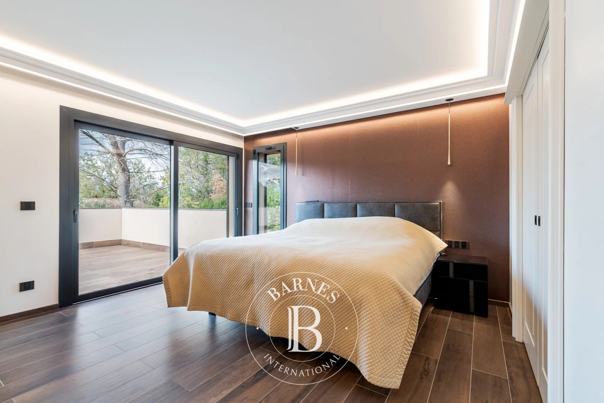 Villa Valbonne - picture 10