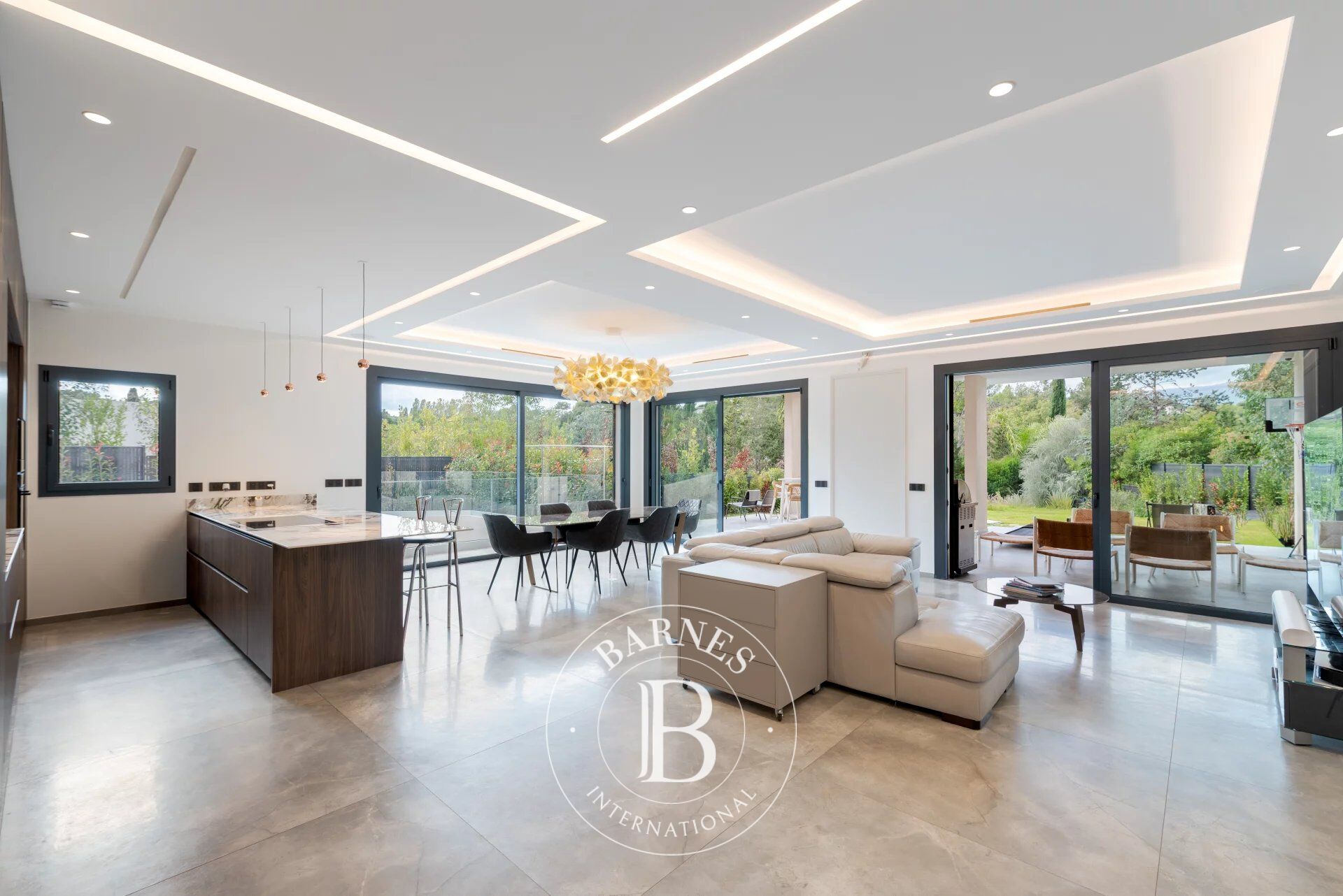 Villa Valbonne - picture 5