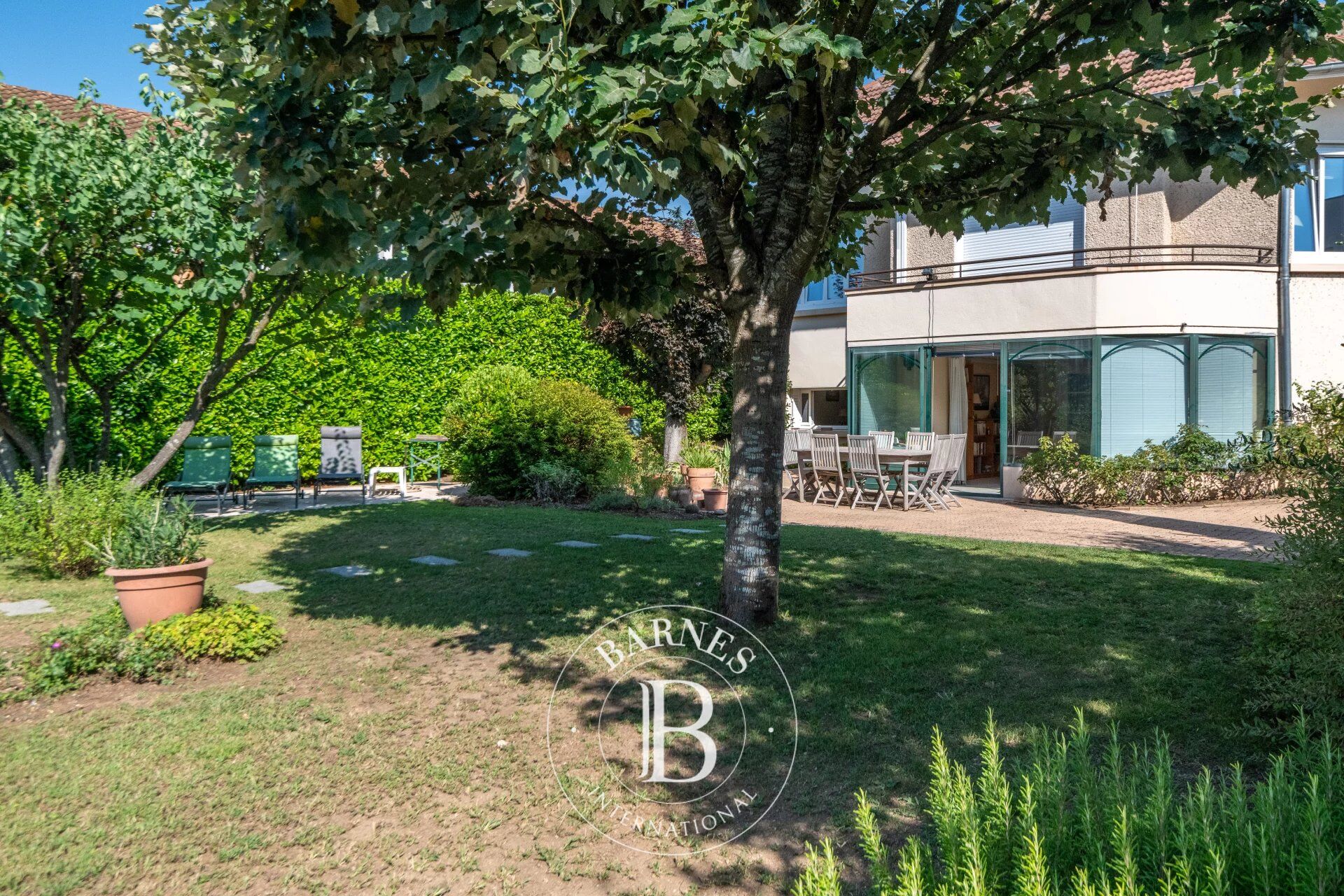 Casa Francheville - picture 1