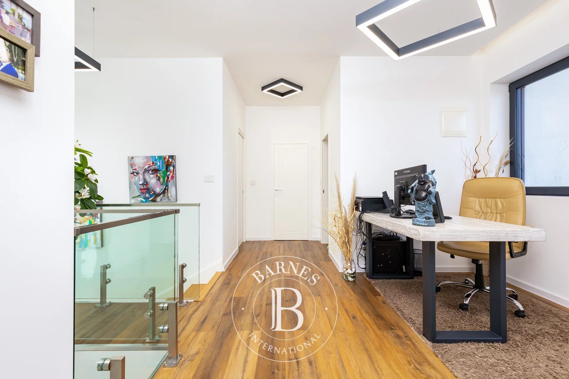 Ev Garmen - picture 8