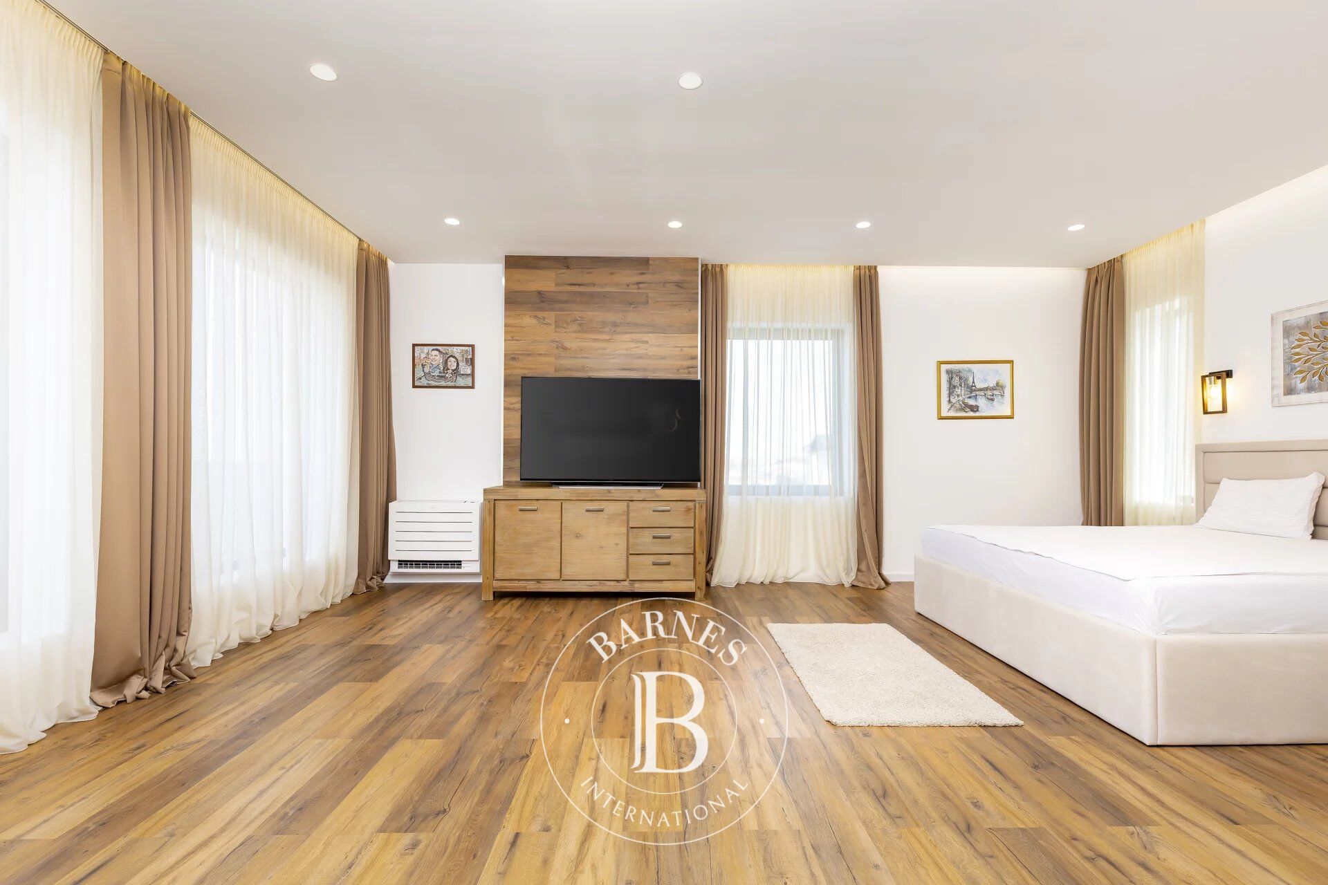 Ev Garmen - picture 6