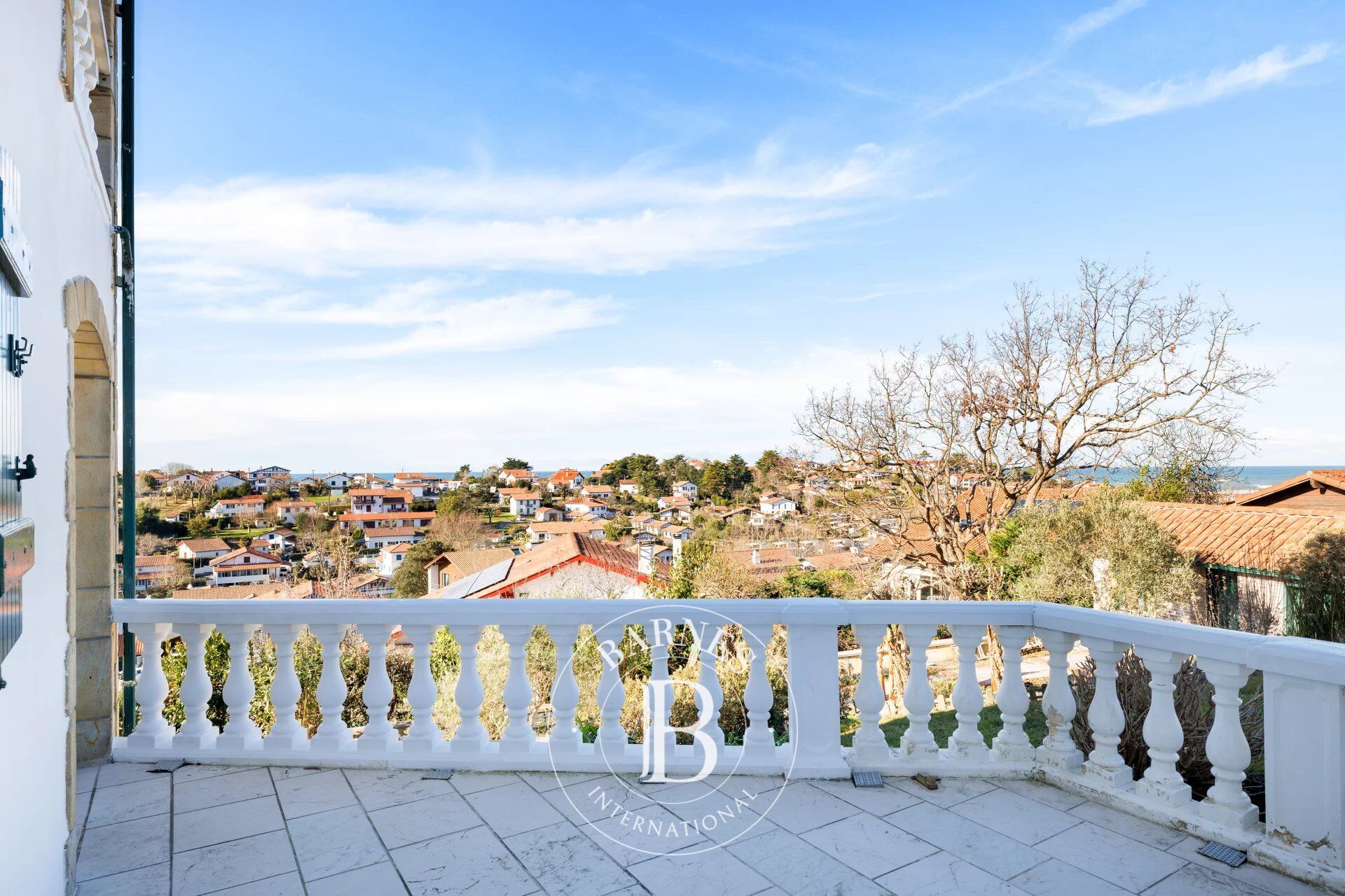 Haus Bidart - picture 1