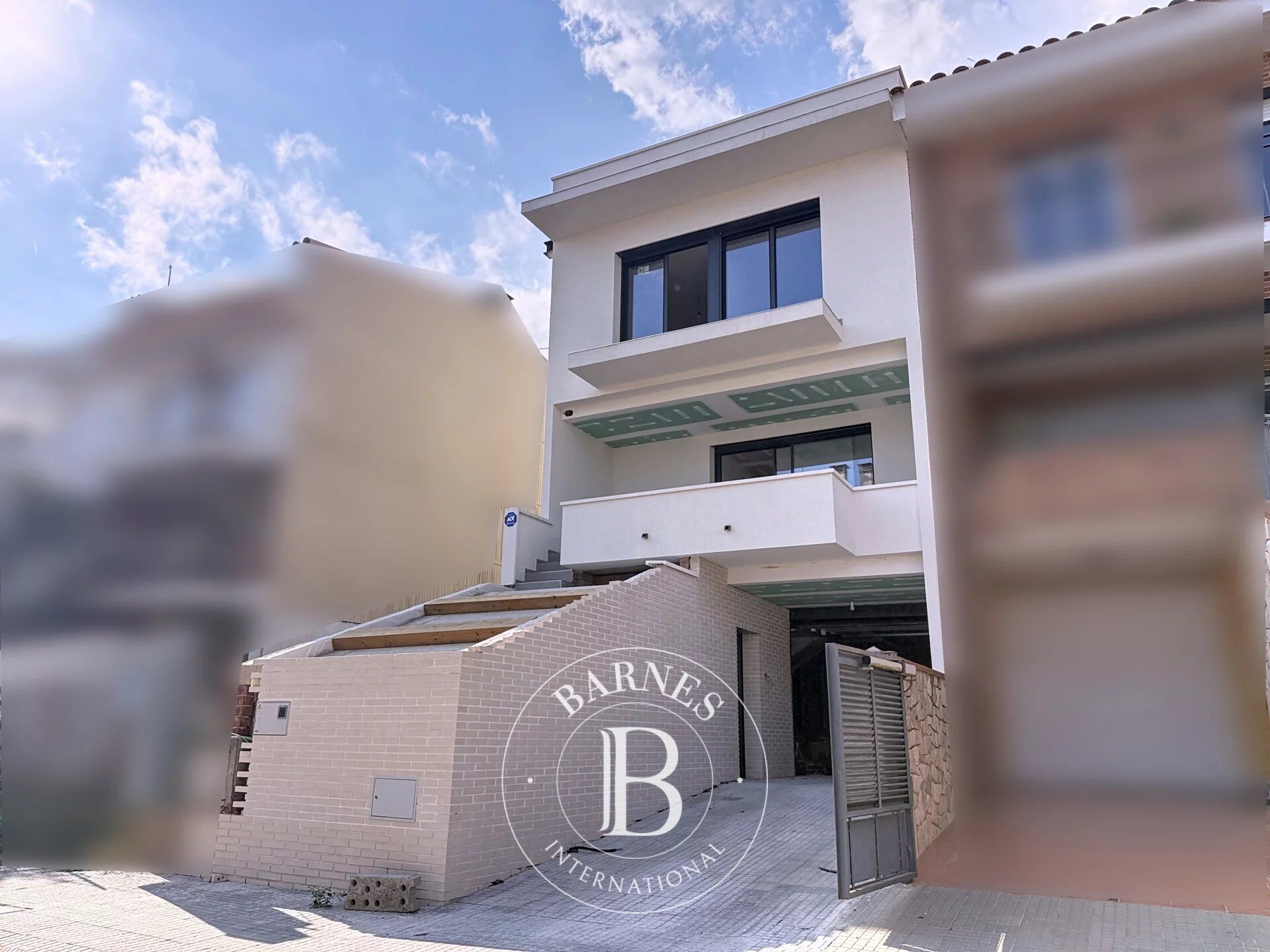 Casa en la venta en Canet de Mar - picture 1