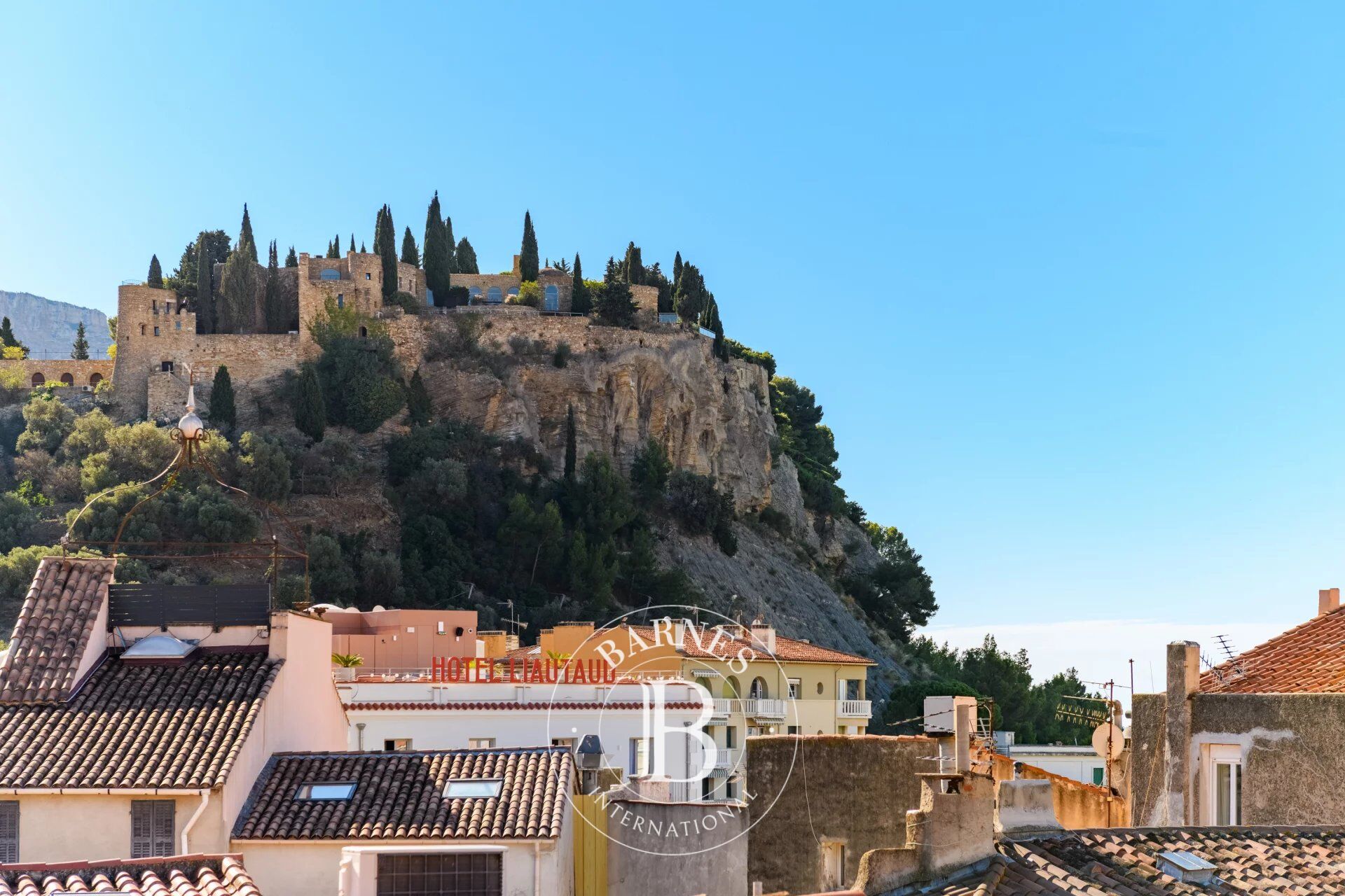 Edificio Cassis - picture 1