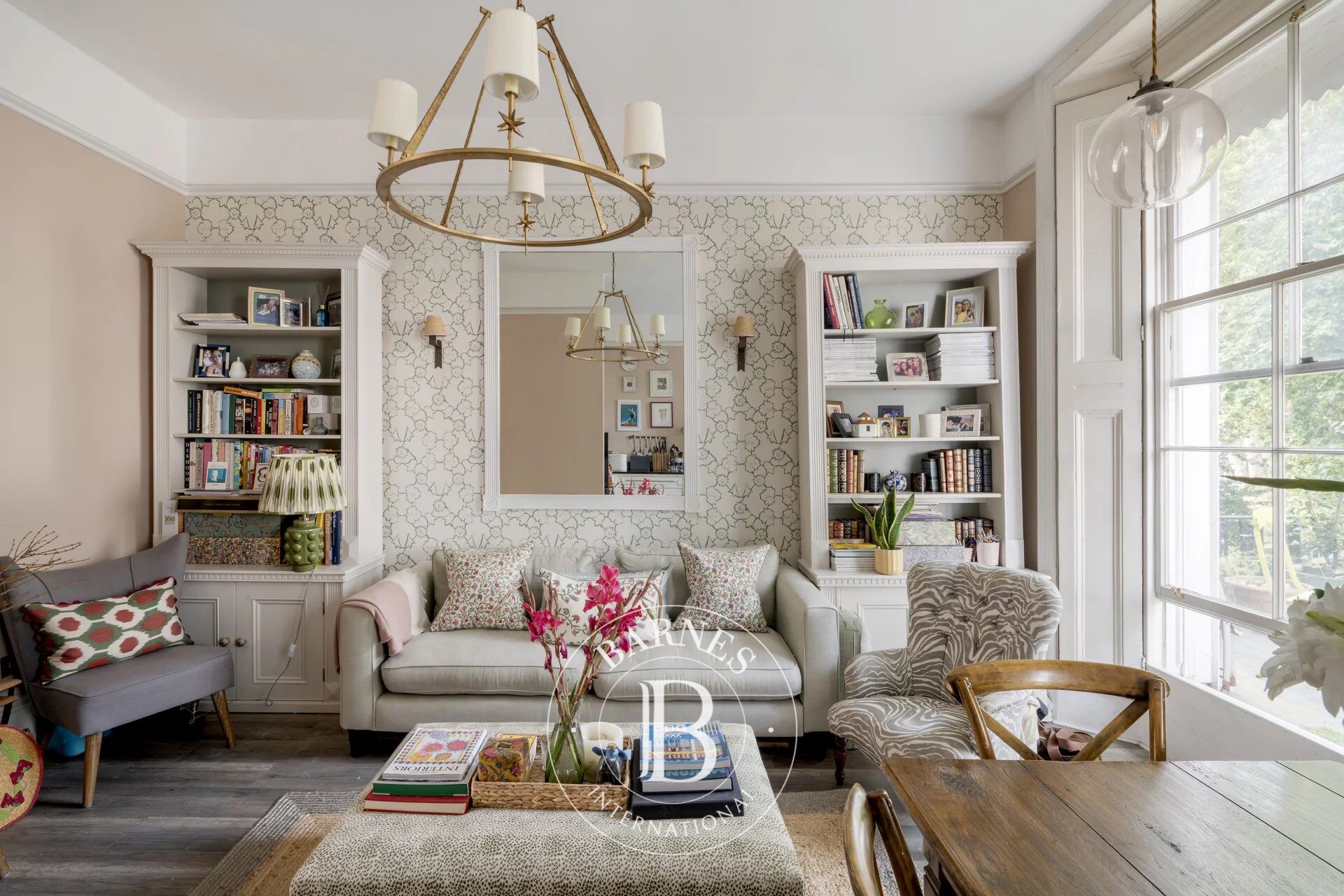 Porchester Square, Bayswater - picture 2