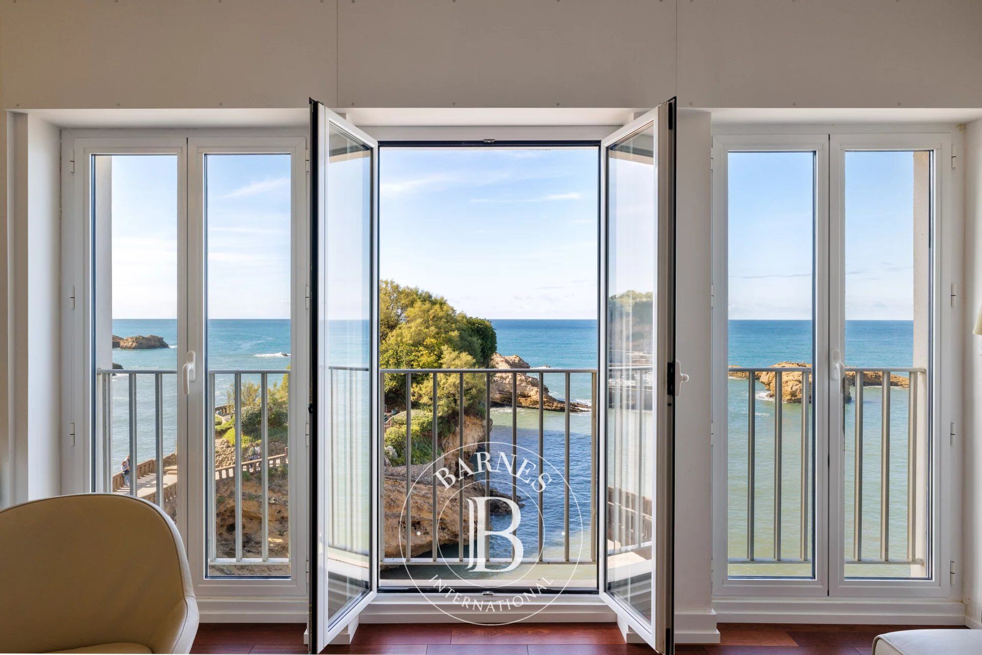BIARRITZ CENTRE, EXCEPTIONNEL APPARTEMENT VUE MER 76M² - picture 1