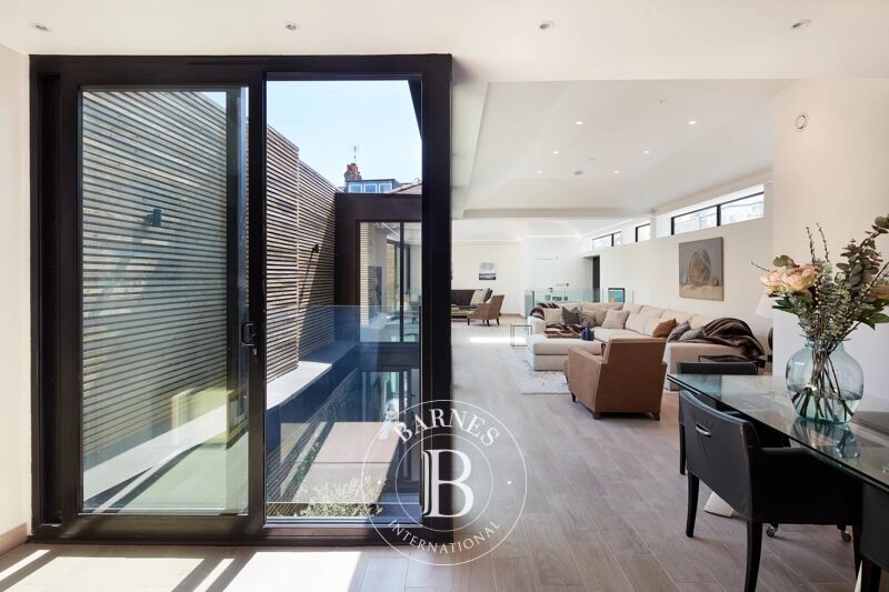 Venta Casa | London - picture 3