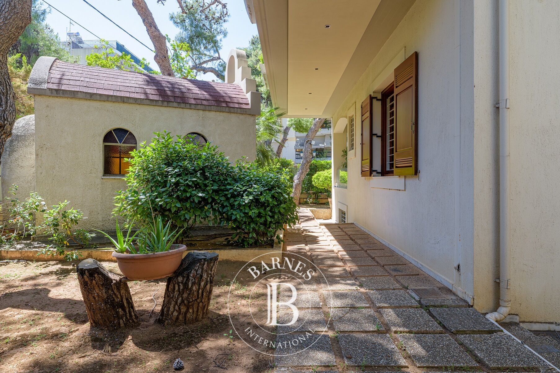 Ev Pefki - picture 24