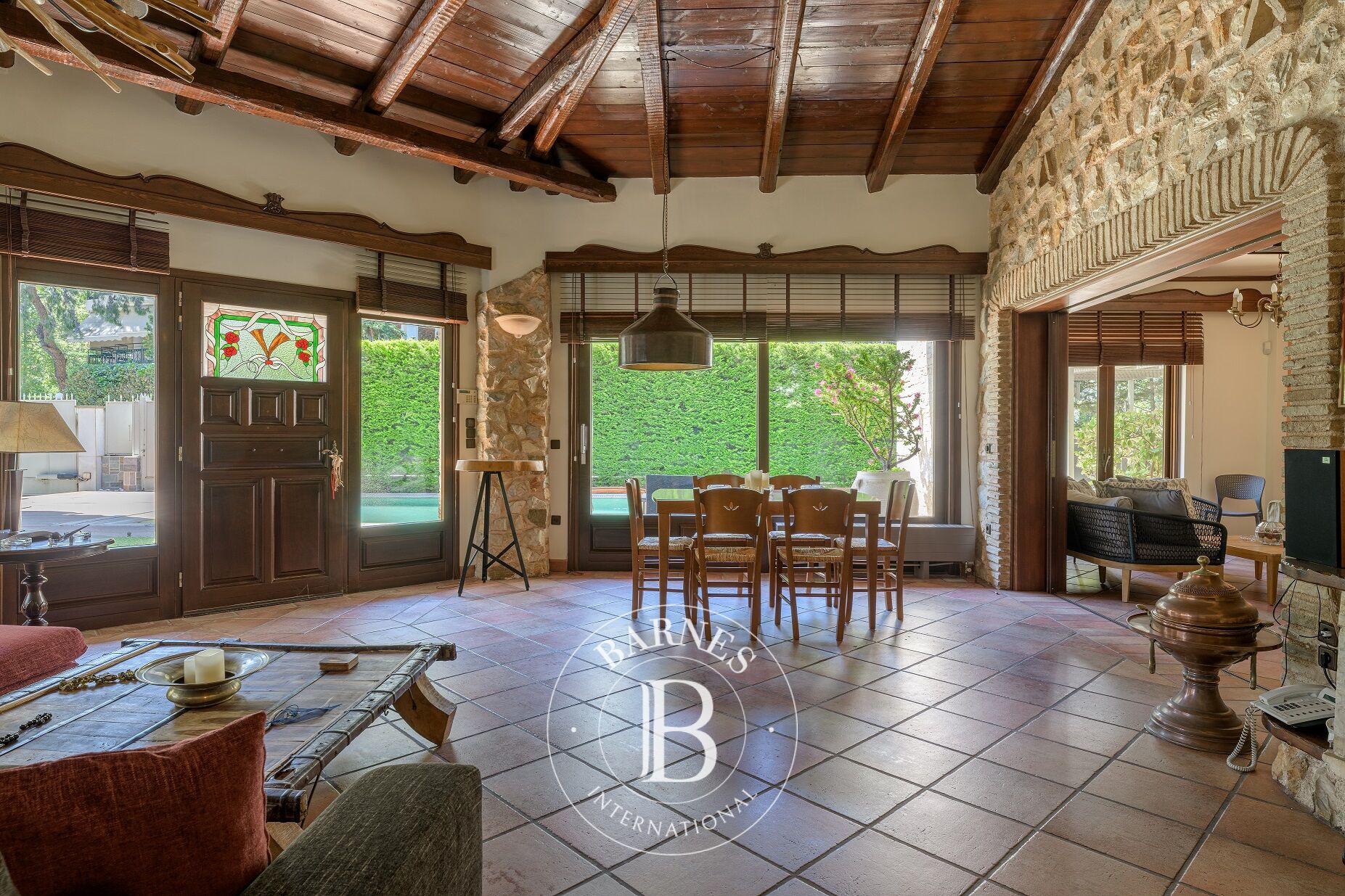 Ev Pefki - picture 17