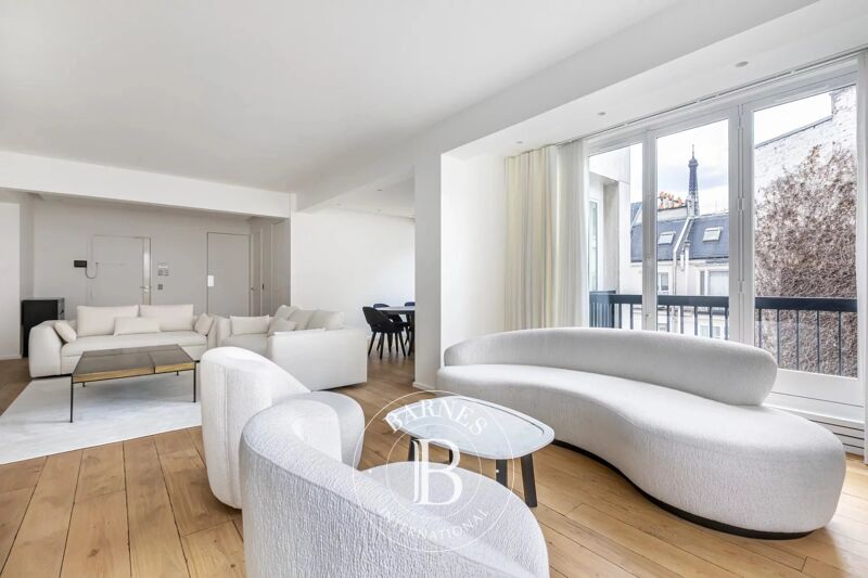 À louer, Appartement Paris 8ème - picture 2