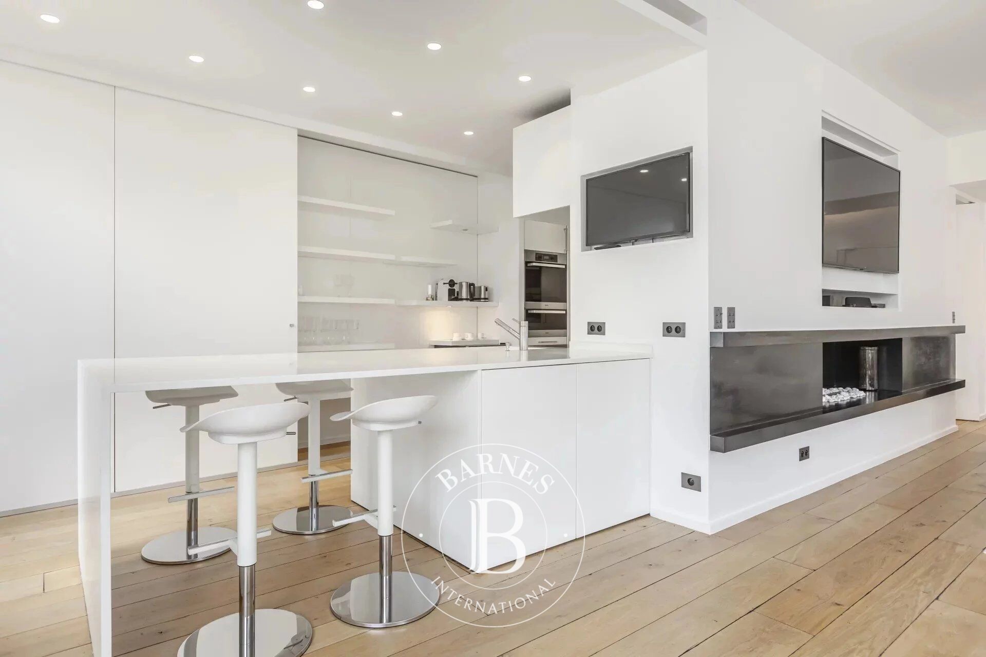 Alquiler, Piso Paris 8ème - picture 10