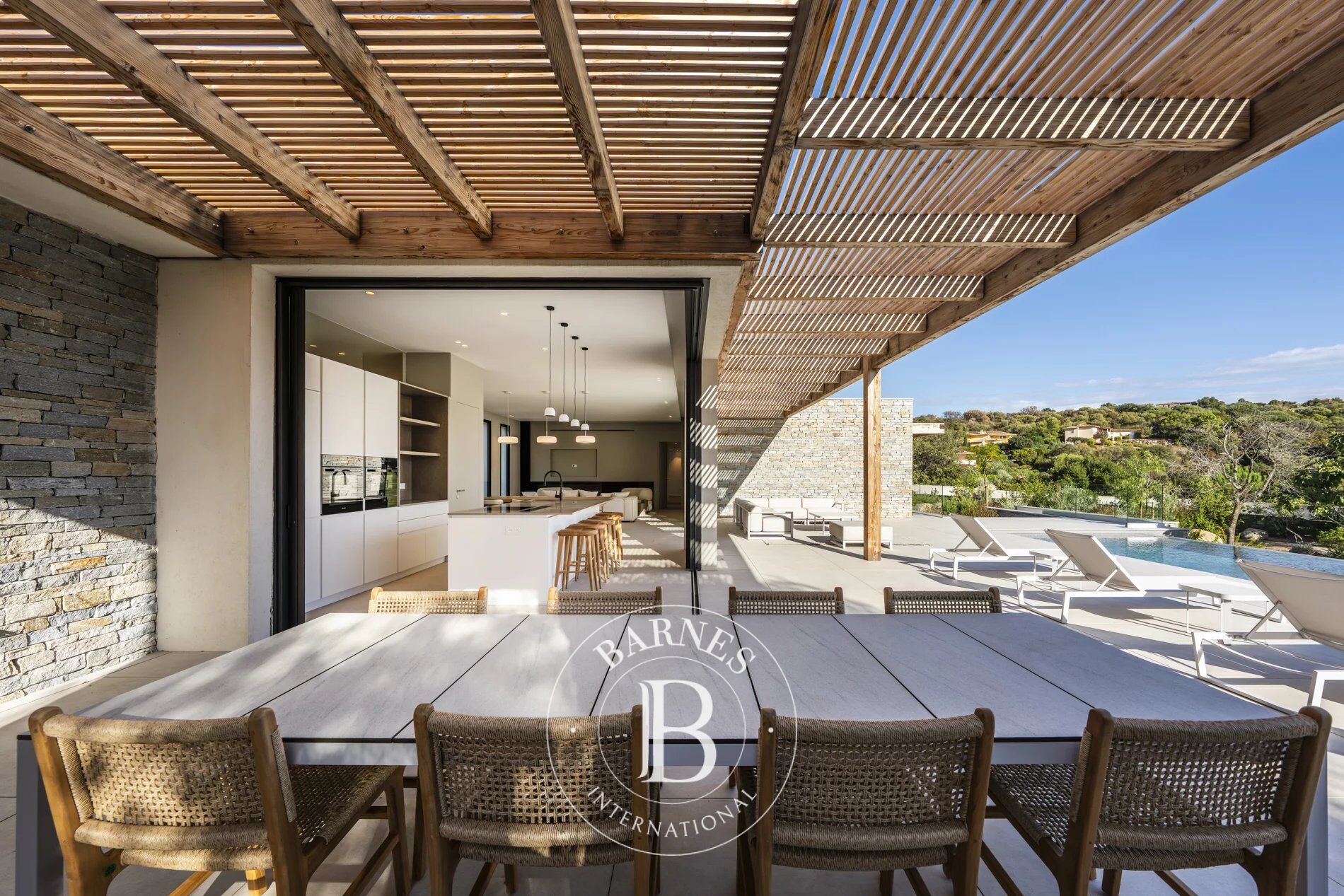 Villa Sainte-Lucie-de-Porto-Vecchio - picture 2