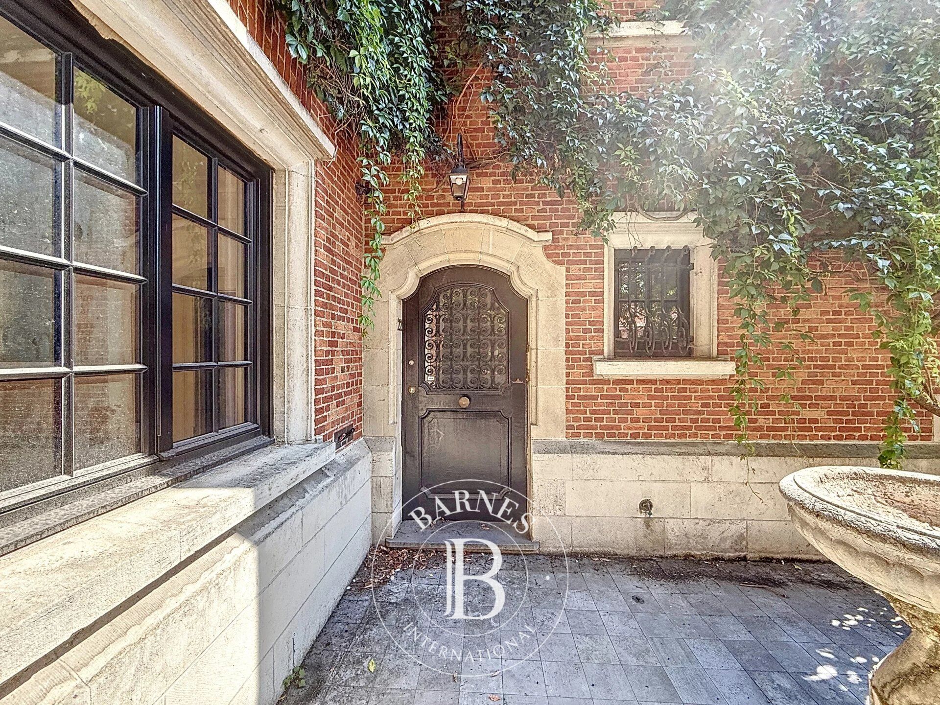 Abbaye de la Cambre - Maison exceptionnelle avec projet de rénovation - picture 3