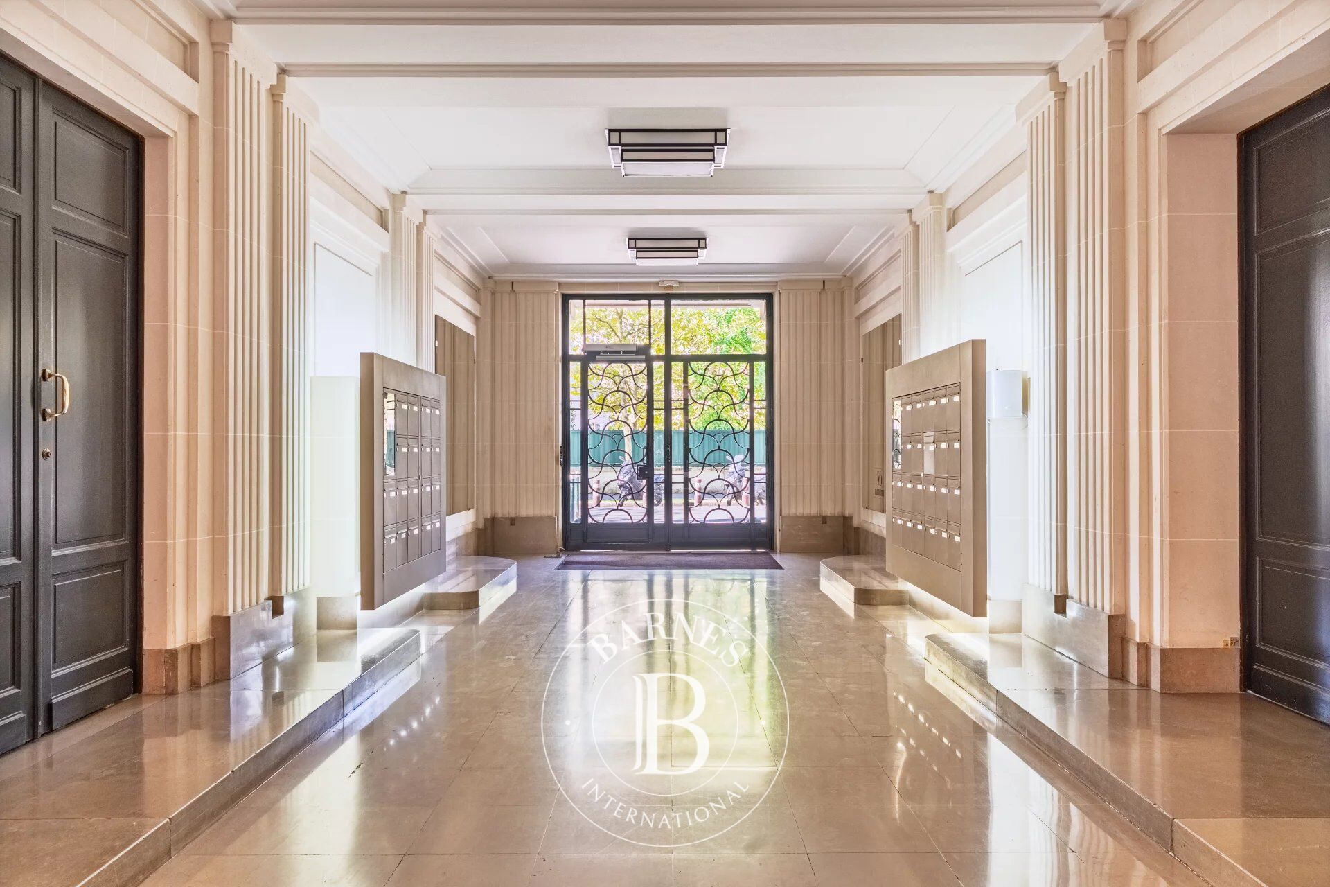 For Sale Apartment | Neuilly-sur-Seine - picture 9