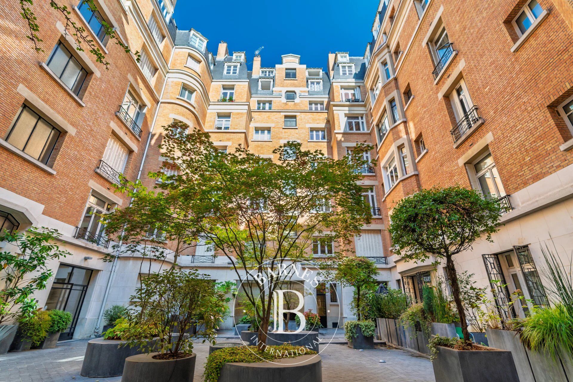 For Sale Apartment | Neuilly-sur-Seine - picture 10