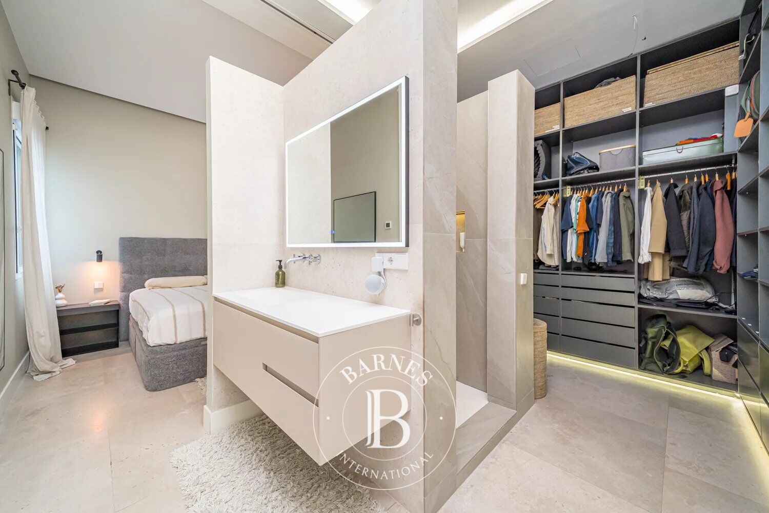 Daire Madrid - picture 14