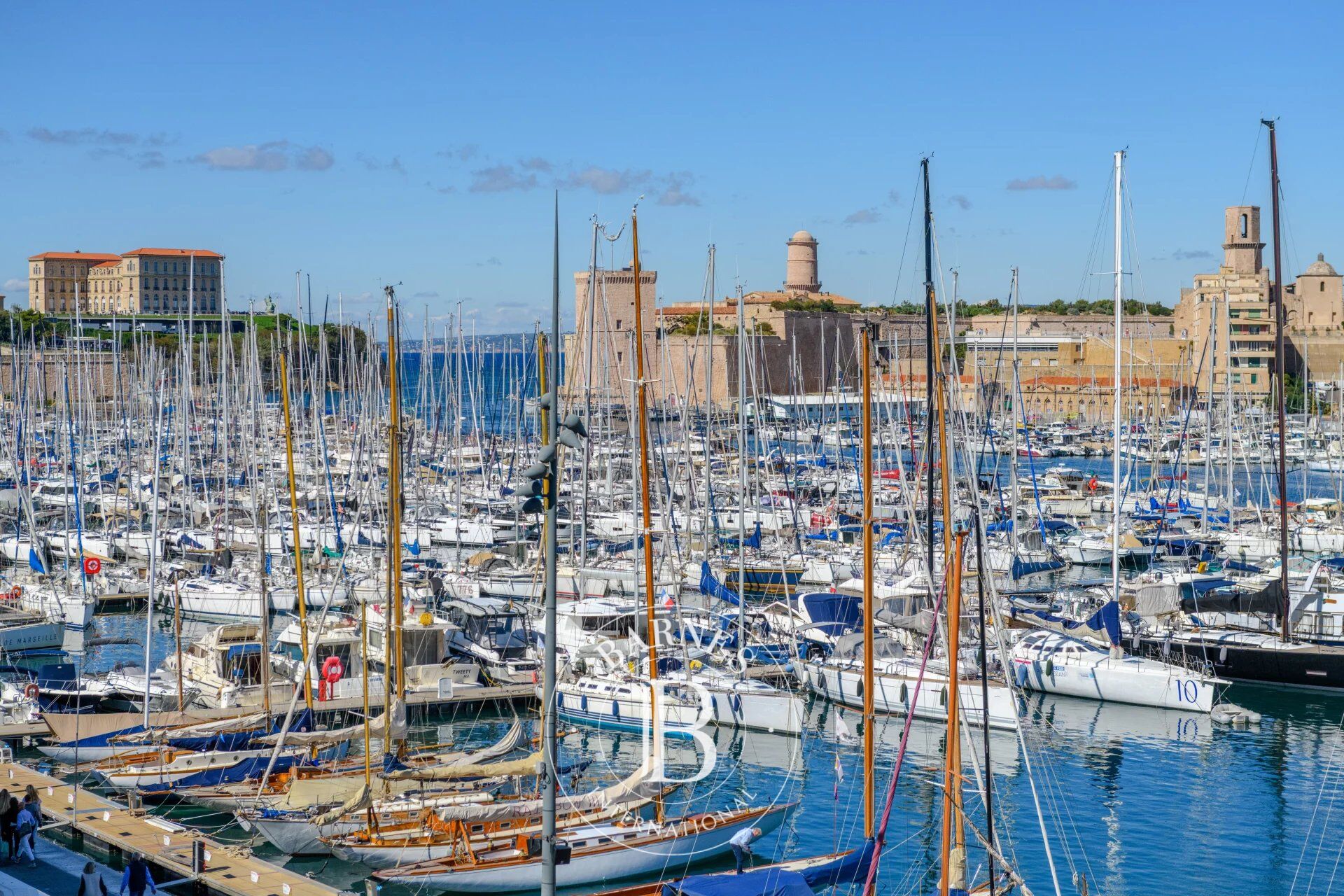 MARSEILLE-13007-  PIED A TERRE DE LUXE - 147 m²- VUE SPECTACULAIRE VIEUX  PORT - picture 1