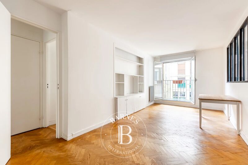 For Sale Apartment | Paris 17ème - picture 2