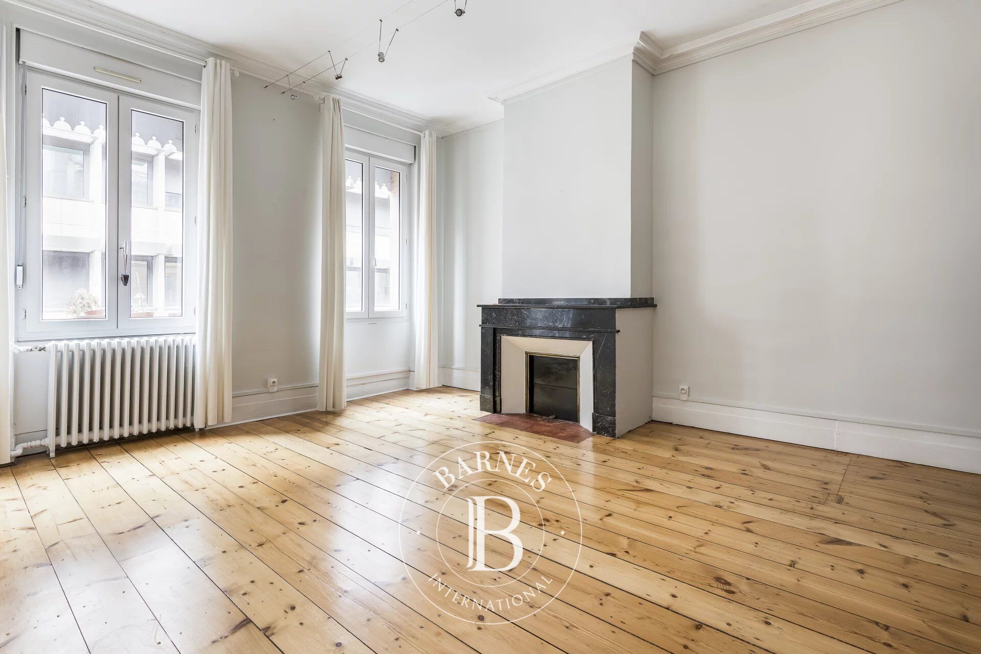 TOULOUSE SAINT ETIENNE, APPARTEMENT 125M², 3 CHAMBRES - picture 1