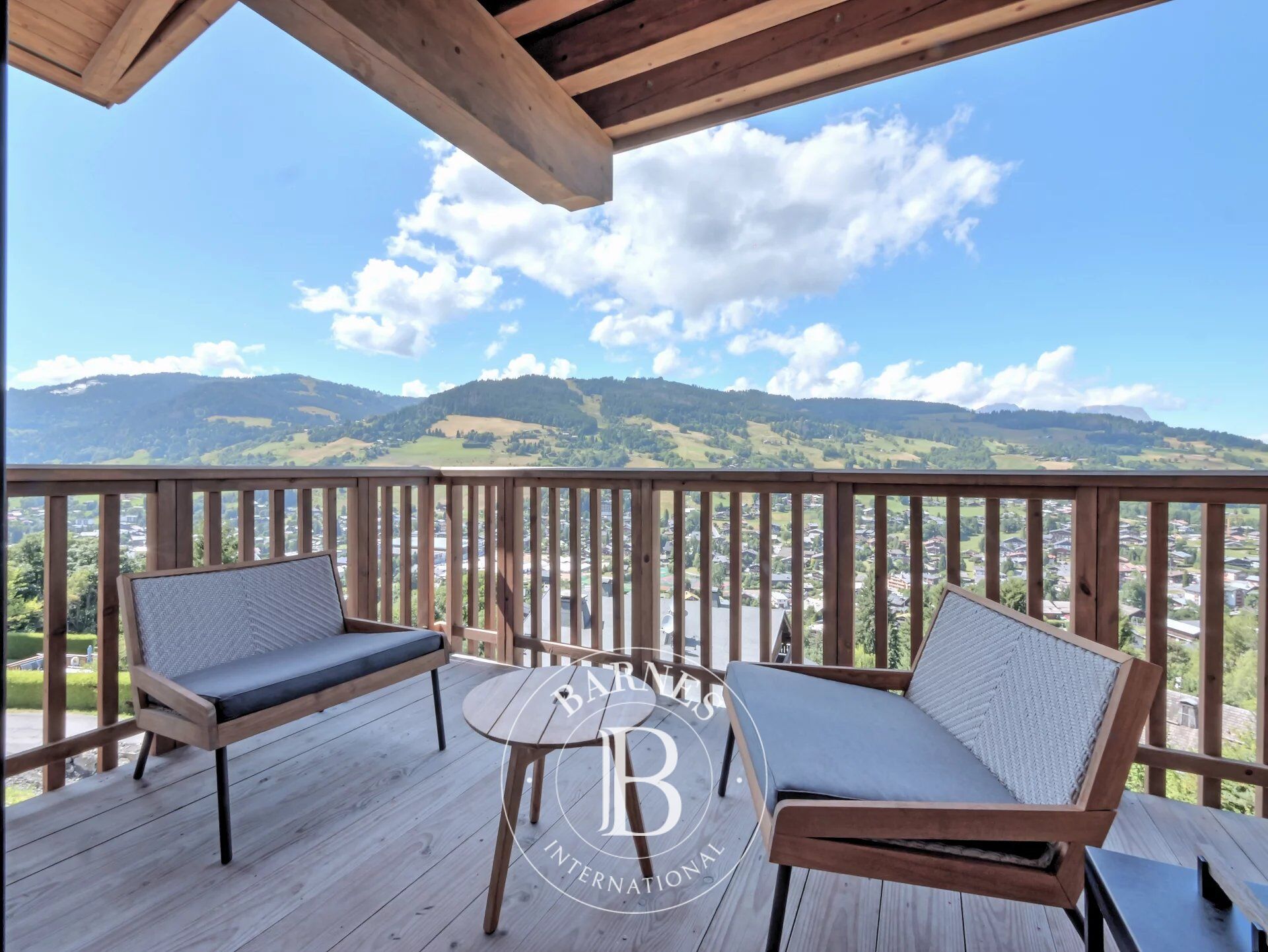 MEGÈVE – APPARTEMENT D'EXCEPTION AVEC VUE PANORAMIQUE - picture 2