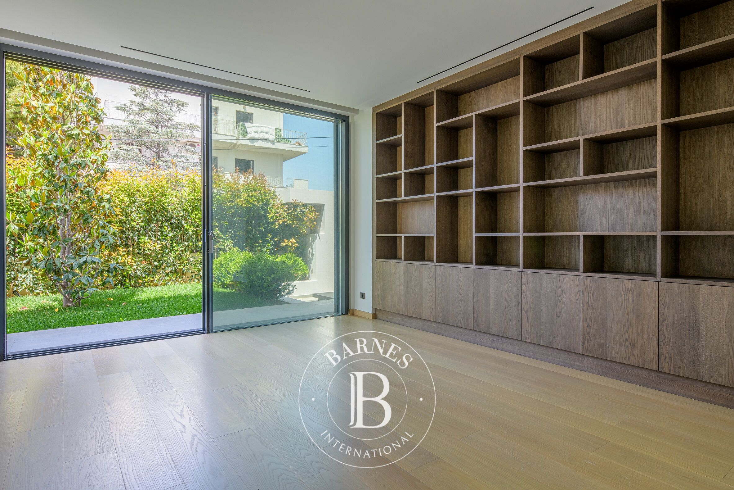 Ev Voula - picture 6