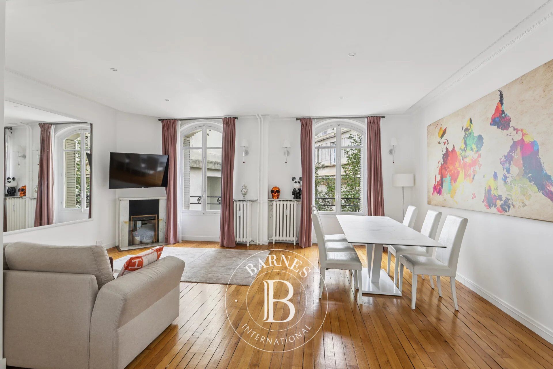 Paris 16 - Passy - 1 bedroom - Period charm - picture 2