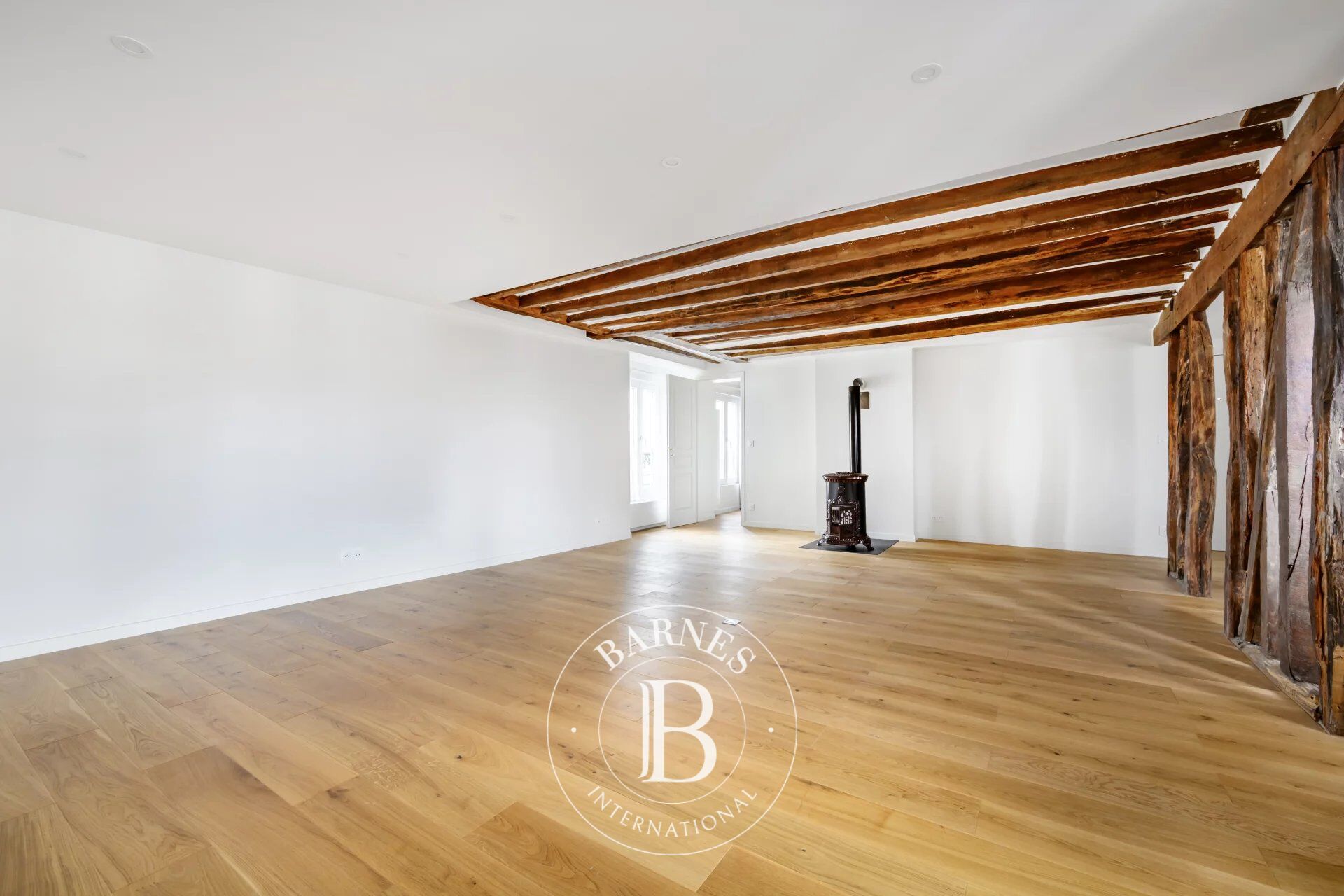 Vente appartement - Paris 3 - Rambuteau - dernier étage - ascenseur - refait à neuf - picture 3