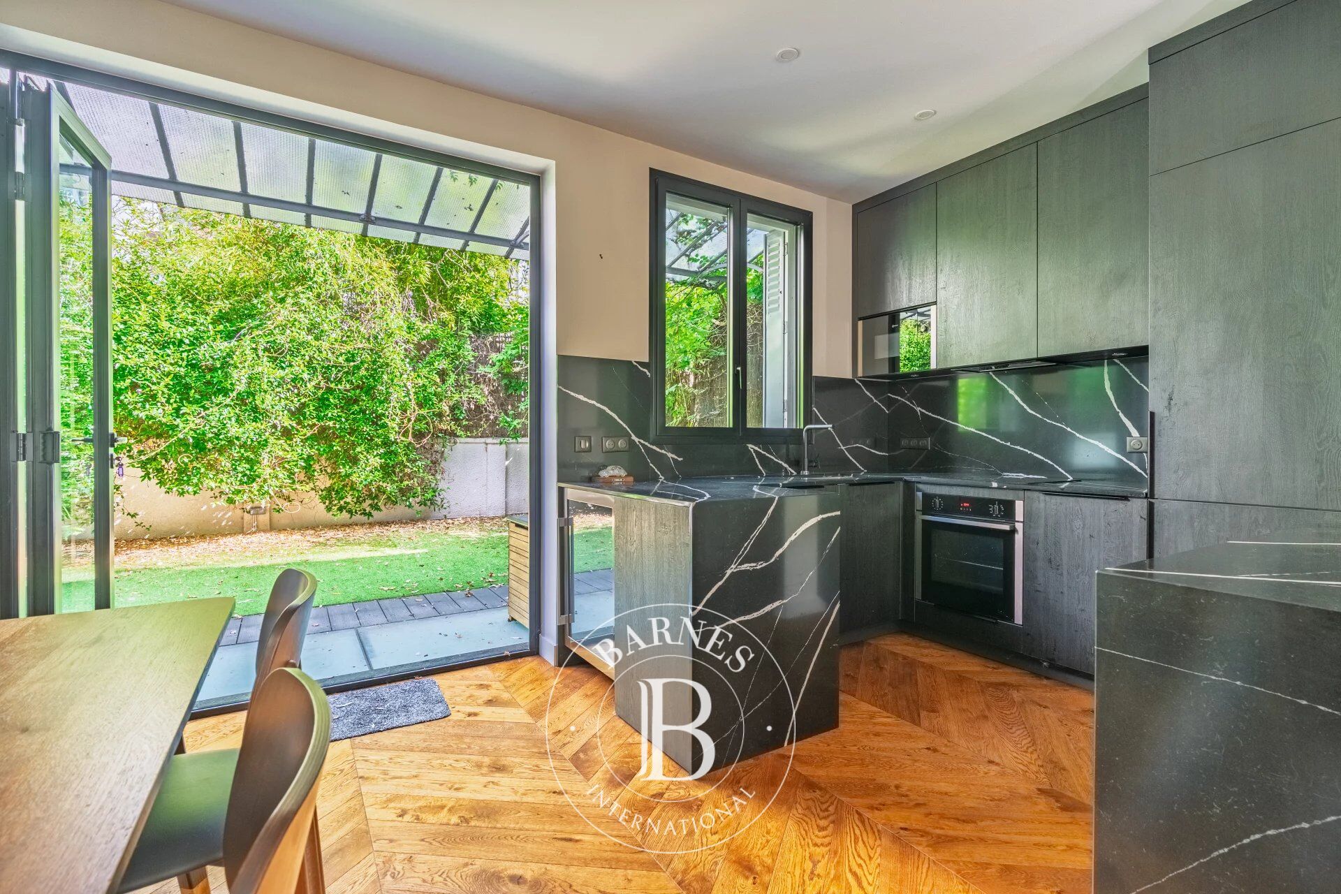 Paris 16 - Auteuil Sud - Maison familiale avec jardin - 3 chambres - picture 3