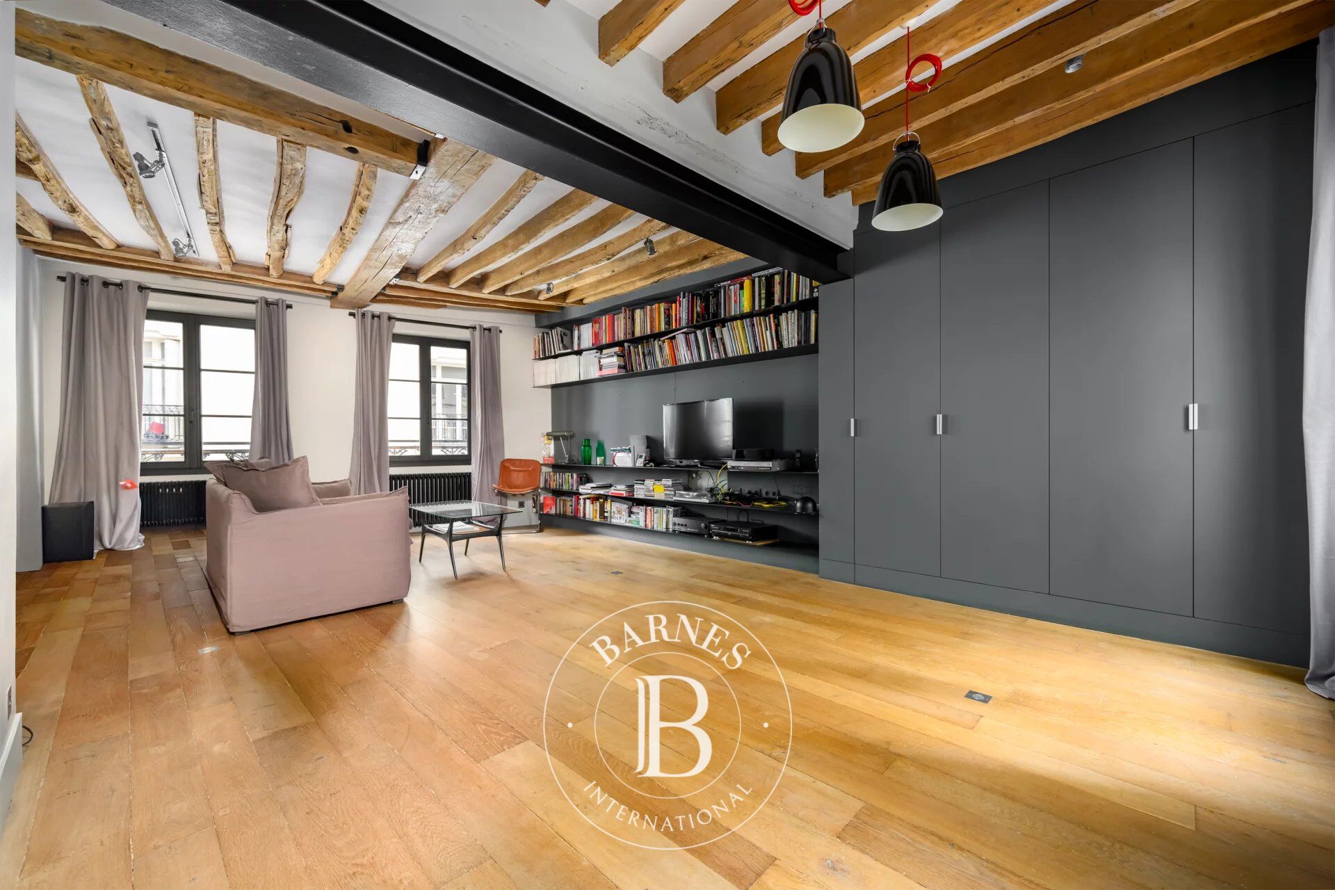 Piso Paris 3ème - picture 1