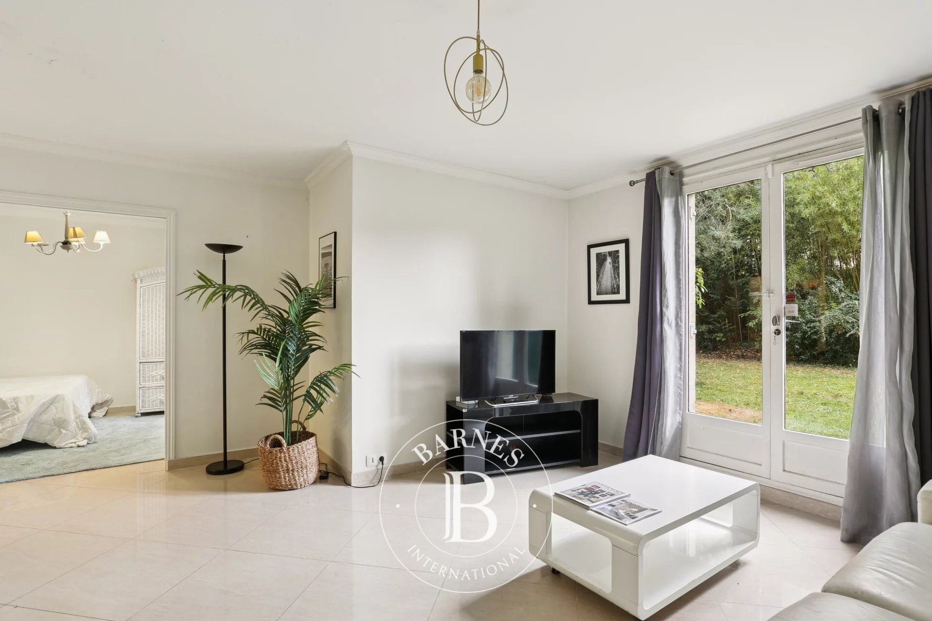 For Sale, Apartment Versailles - picture 2