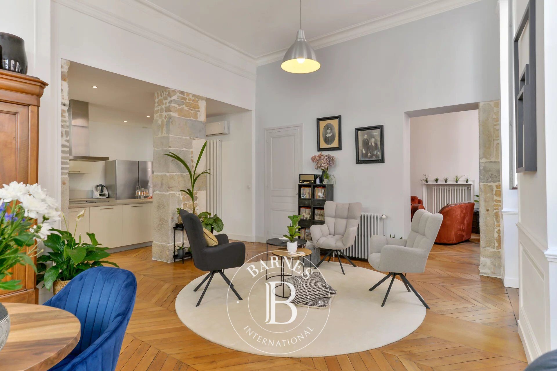 Lyon 1st – Opéra – 244.77 sqm Apartment – 4 Bedrooms – 1 Office – Balcony - picture 3